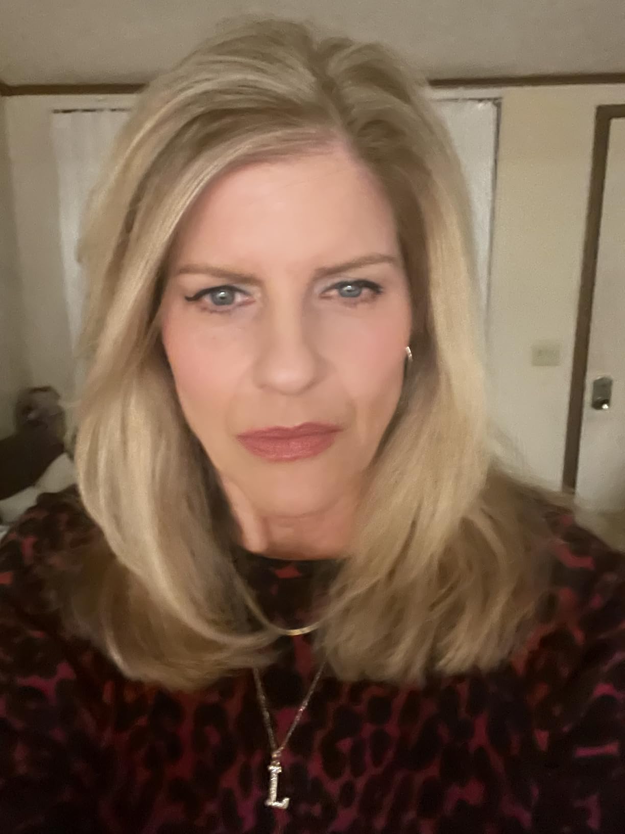 No7 Lift & Luminate Triple Action Serum Foundation - Liquid Makeup with SPF 15 for a Dewy, Glowy Base - Radiant Formula for Mature Skin - Dune (1 Fl Oz) Customer Review No7 Lift & Luminate Triple Action Serum Foundation - Liquid Makeup with SPF 15 for a Dewy, Glowy Base - Radiant Formula for Mature Skin - Dune (1 Fl Oz) - Customer Photo 1