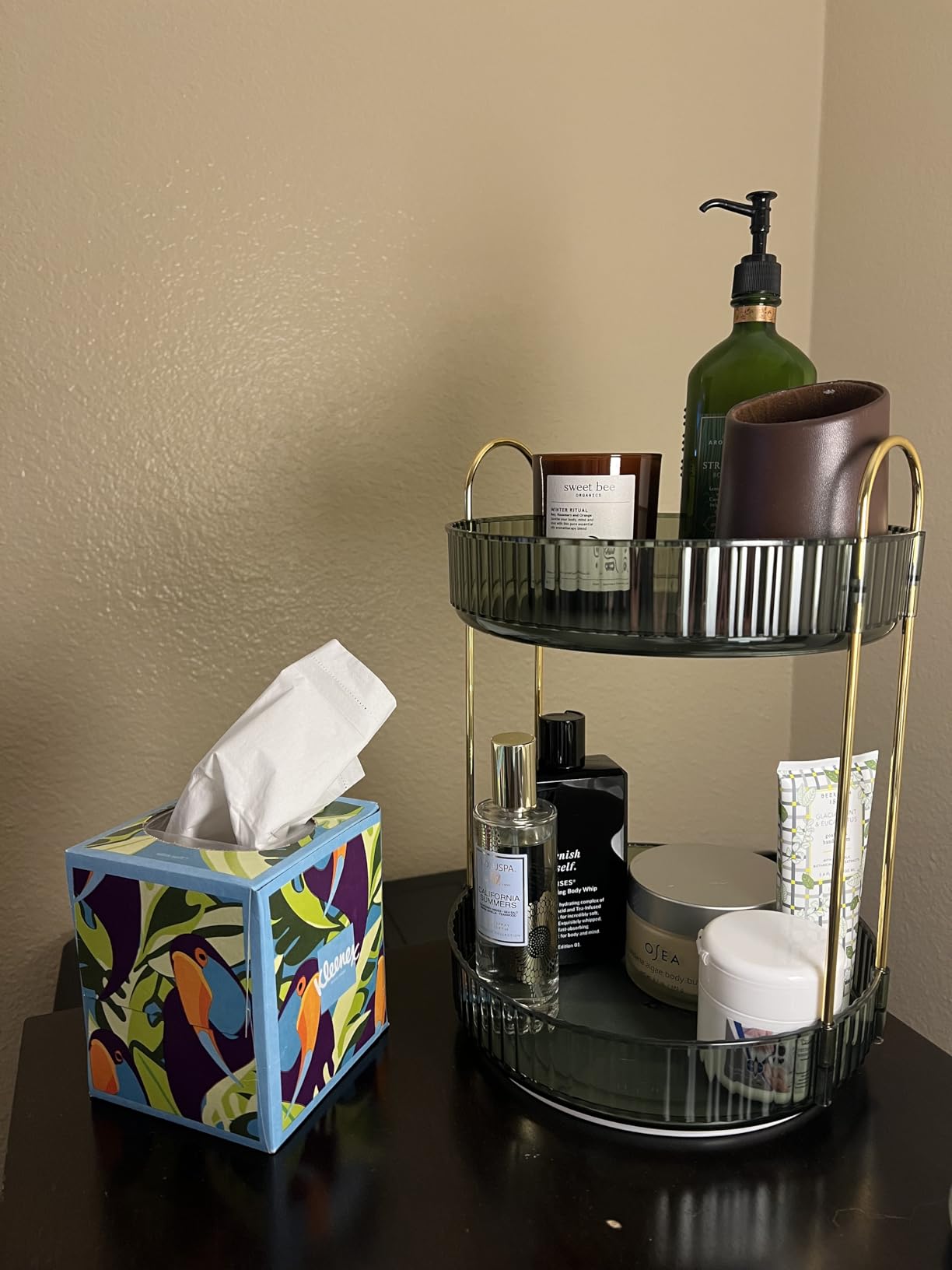 Rotating Makeup Organizer for Vanity, Large Capacity Skincare Perfume Storage, Bathroom Counter Organizer, 360 Spinning Cosmetic Dresser Countertop Organizers (Clear, 3 Tier) - Customer Photo 2