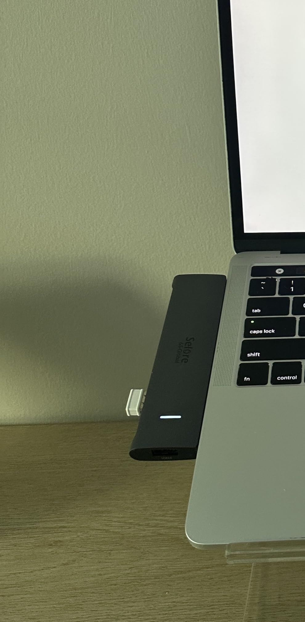 USB C Docking Station Dual HDMI Monitor, USB C to Dual HDMI Adapter with 2HDMI Ports, PD Charging, SD/TF, USB A&C 3.0 Ports, Laptop Docking Station for Dell XPS/HP/Lenovo/Surface/Yoga etc Customer Review USB C Docking Station Dual HDMI Monitor, USB C to Dual HDMI Adapter with 2HDMI Ports, PD Charging, SD/TF, USB A&C 3.0 Ports, Laptop Docking Station for Dell XPS/HP/Lenovo/Surface/Yoga etc - Customer Photo 2