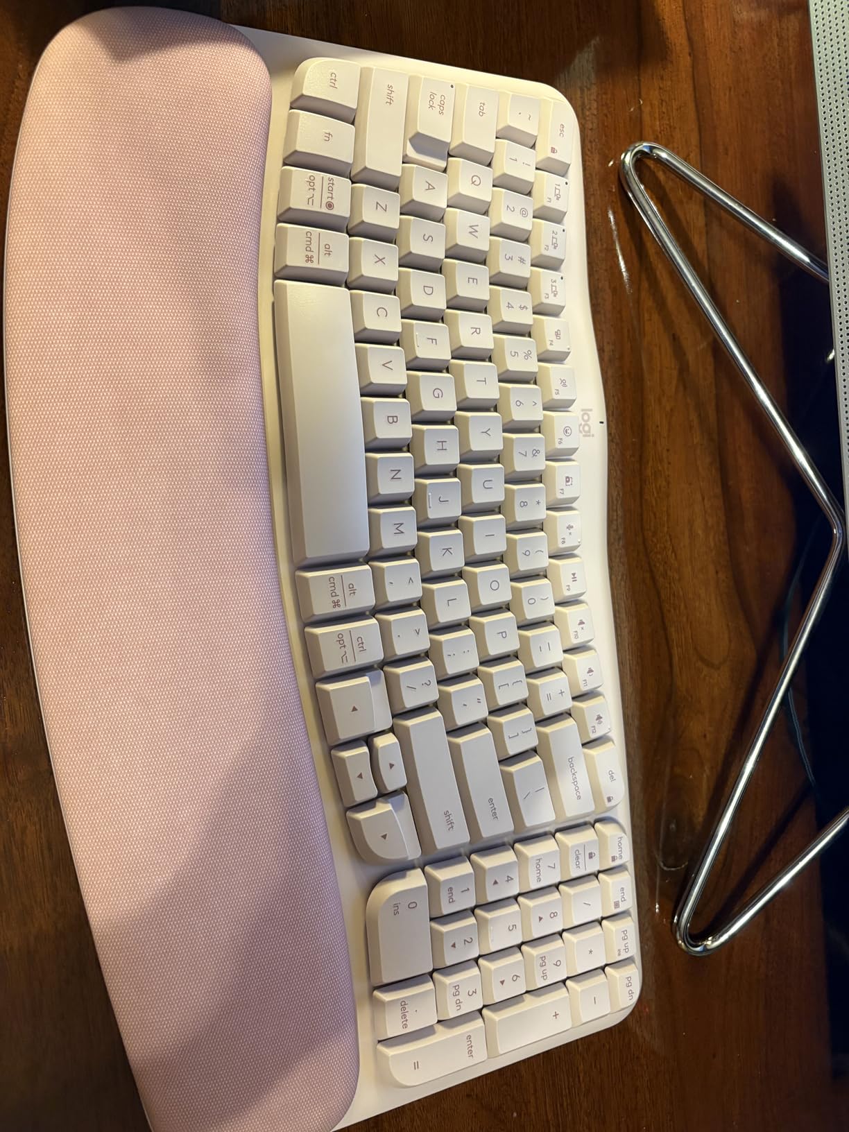 Logitech Wave Keys Wireless Ergonomic Keyboard with Cushioned Palm Rest, Comfortable Natural Typing, Easy-Switch, Bluetooth, Logi Bolt Receiver, for Multi-OS, Windows/Mac - Graphite Customer Review Logitech Wave Keys Wireless Ergonomic Keyboard with Cushioned Palm Rest, Comfortable Natural Typing, Easy-Switch, Bluetooth, Logi Bolt Receiver, for Multi-OS, Windows/Mac - Graphite - Customer Photo 2