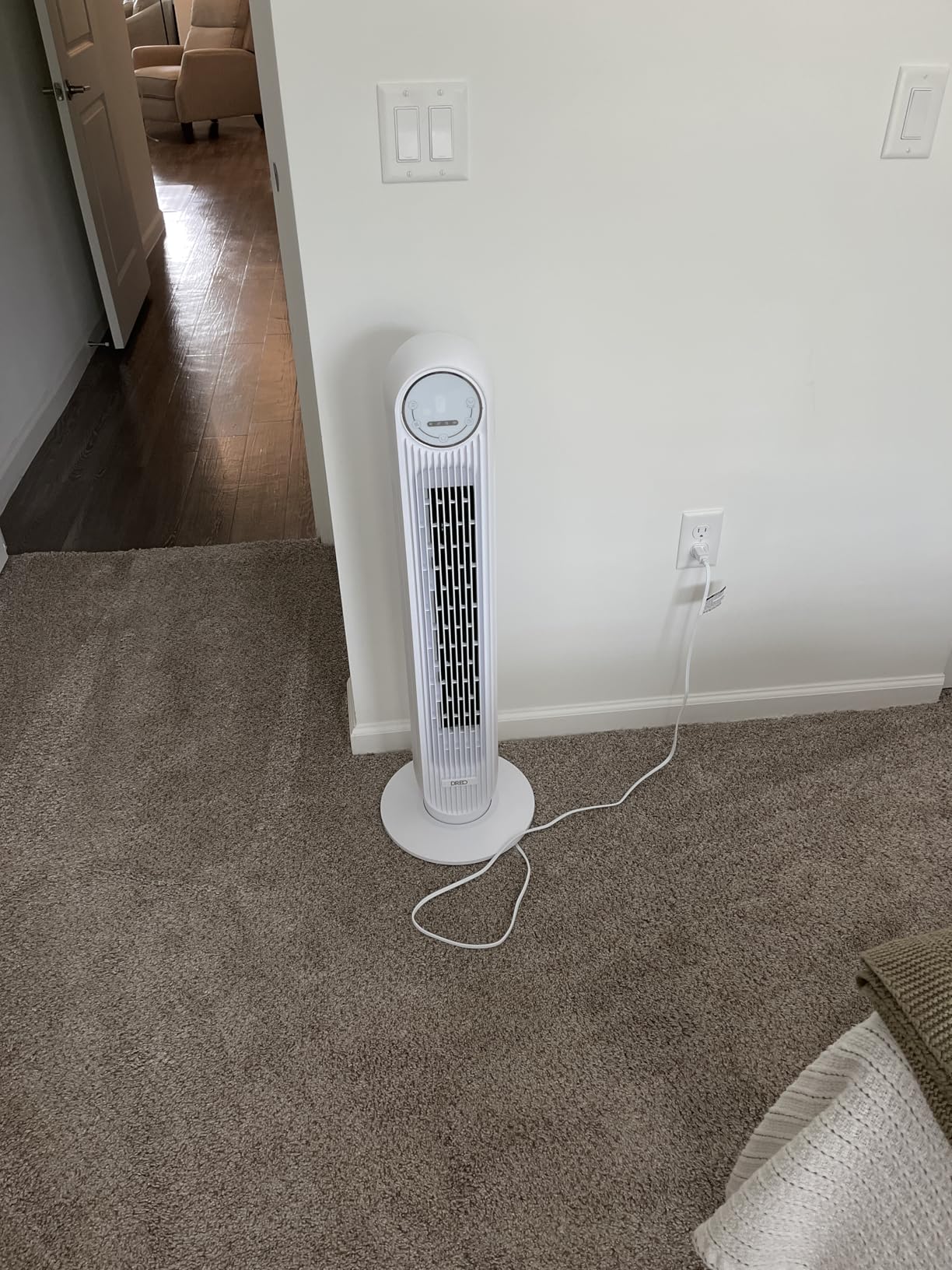 Dreo Tower Fan for Bedroom, 25ft/s Smart Standing Fans, 90° Oscillating Floor Fan with 4 Modes, 4 Speeds, 8H Timer, 28dB, Bladeless, Remote, 28 dB, Works with WiFi Voice Control Customer Review Dreo Tower Fan for Bedroom, 25ft/s Smart Standing Fans, 90° Oscillating Floor Fan with 4 Modes, 4 Speeds, 8H Timer, 28dB, Bladeless, Remote, 28 dB, Works with WiFi Voice Control - Customer Photo 1