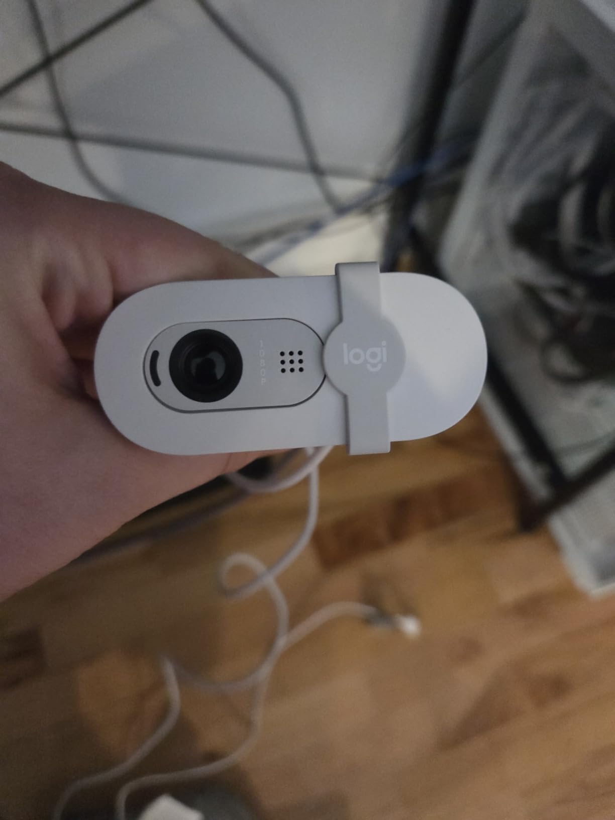 Logitech Brio 101 Full HD 1080p Webcam for Meetings, Streaming, Desktop, Laptop, PC - Built-in Mic, Shutter, Works with Zoom, Microsoft Teams, Nintendo Switch 2's New GameChat Mode, USB-A,-Black Customer Review Logitech Brio 101 Full HD 1080p Webcam for Meetings, Streaming, Desktop, Laptop, PC - Built-in Mic, Shutter, Works with Zoom, Microsoft Teams, Nintendo Switch 2's New GameChat Mode, USB-A,-Black - Customer Photo 1