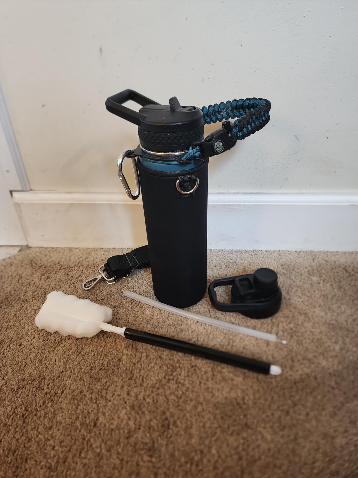 Insulated Water Bottle 64 oz, Triple Wall Vacuum Stainless Steel (Cold for 48 Hrs), Leak Proof & Non-BPA, Half Gallon Water Flask Jug with Paracord Handle & Straw Spout Lids Customer Review Insulated Water Bottle 64 oz, Triple Wall Vacuum Stainless Steel (Cold for 48 Hrs), Leak Proof & Non-BPA, Half Gallon Water Flask Jug with Paracord Handle & Straw Spout Lids - Customer Photo 1