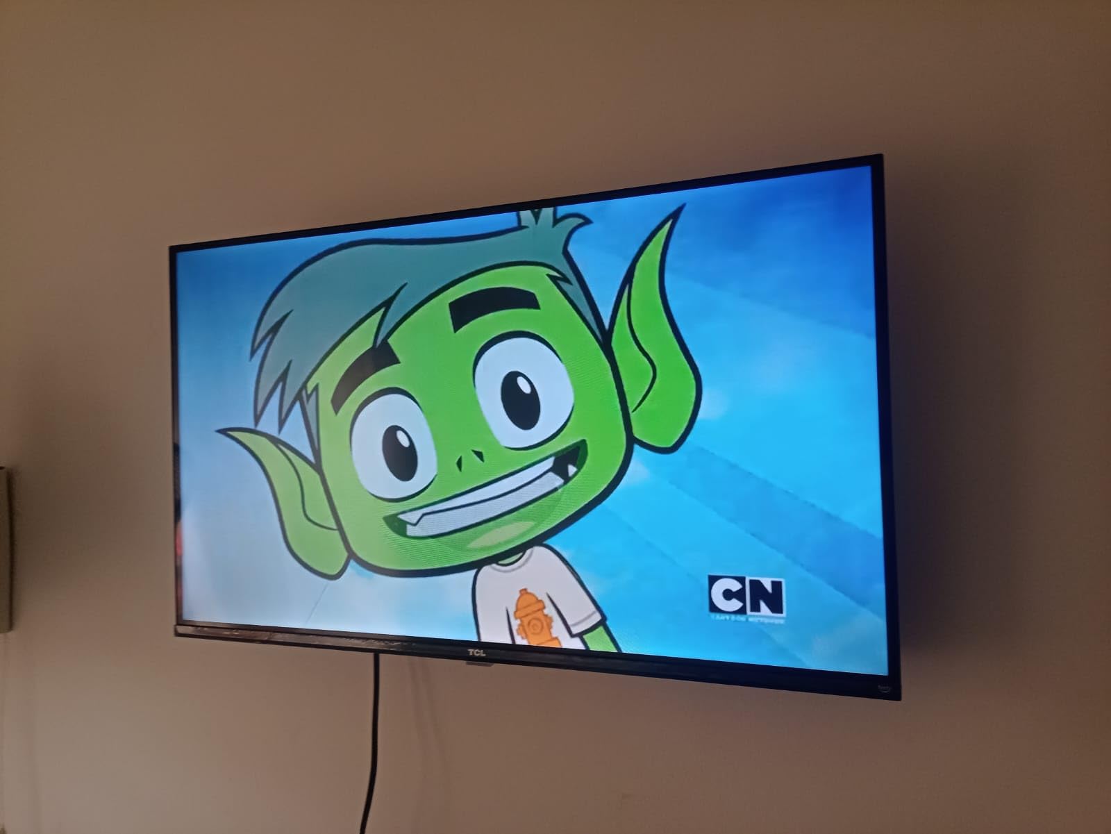 TCL 40-Inch Class S3 1080p LED Smart TV with Fire TV (40S350F, 2023 Model), Alexa Built-in, Apple AirPlay Compatibility, Streaming FHD Television,Black - Customer Photo 1