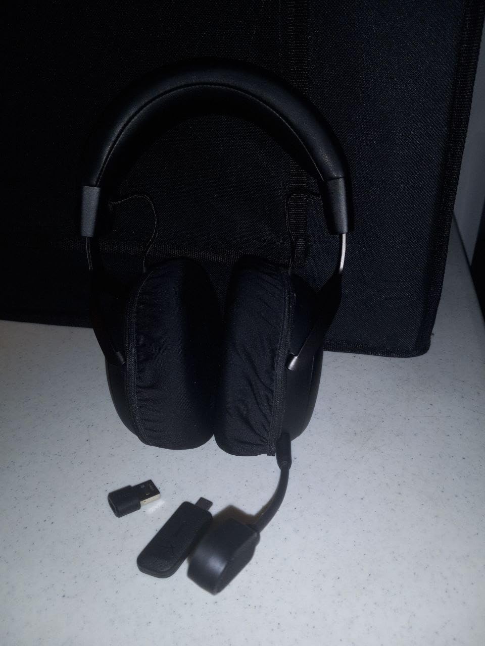 HyperX Cloud III – Wired Gaming Headset, PC, PS5, Xbox Series X|S, Angled 53mm Drivers, DTS Spatial Audio, Memory Foam, Durable Frame, Ultra-Clear 10mm Mic, USB-C, USB-A, 3.5mm – Black - Customer Photo 2