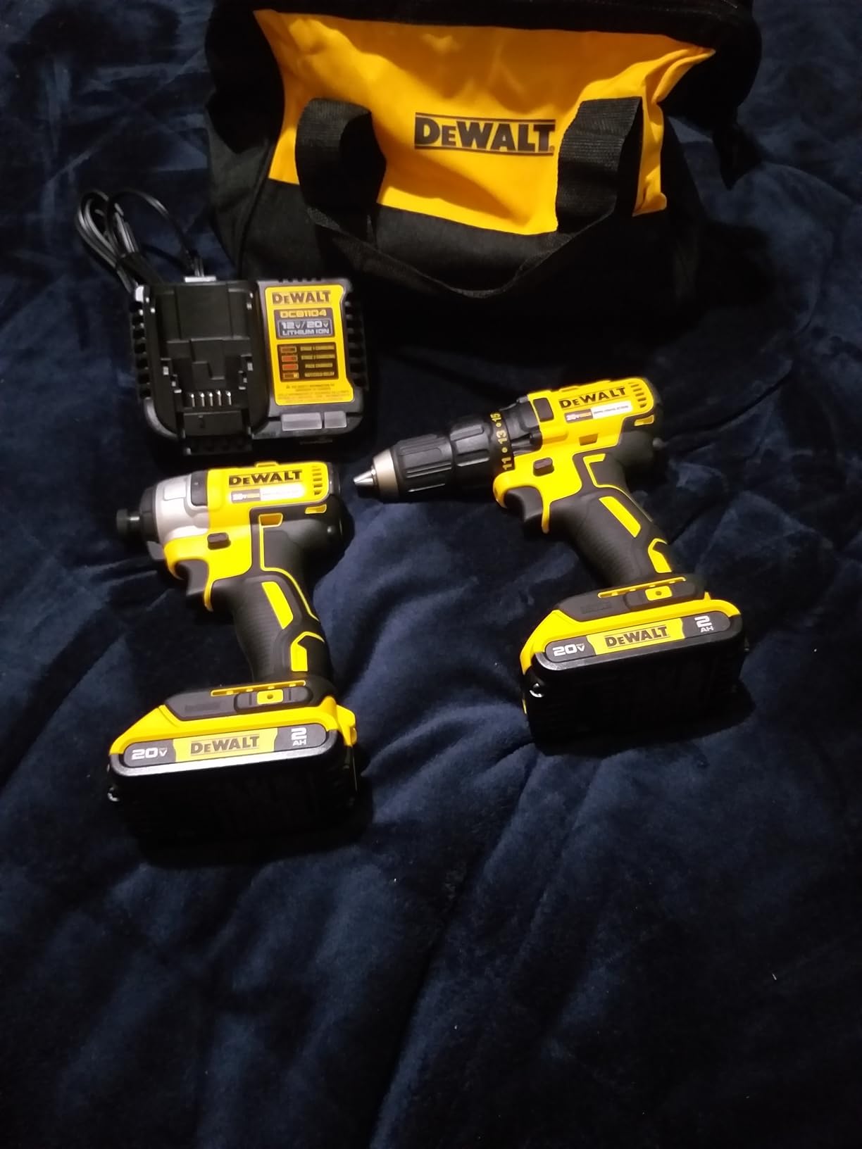 DEWALT 20V MAX Cordless Drill, Impact Driver, 2-Tool Power Tool Combo Kit, Brushless Power Tool Set with 2 Batteries and Charger Included (DCK277D2) Customer Review DEWALT 20V MAX Cordless Drill, Impact Driver, 2-Tool Power Tool Combo Kit, Brushless Power Tool Set with 2 Batteries and Charger Included (DCK277D2) - Customer Photo 4