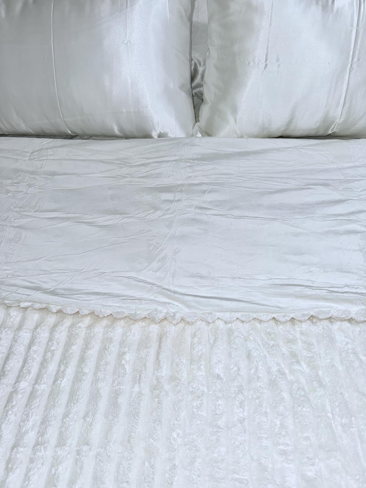 BEDELITE Fleece Queen Comforter Set - Super Soft & Warm Fluffy Black Bedding, Luxury Fuzzy Heavy Bed Set for Winter with 2 Pillow Cases - Customer Photo 2