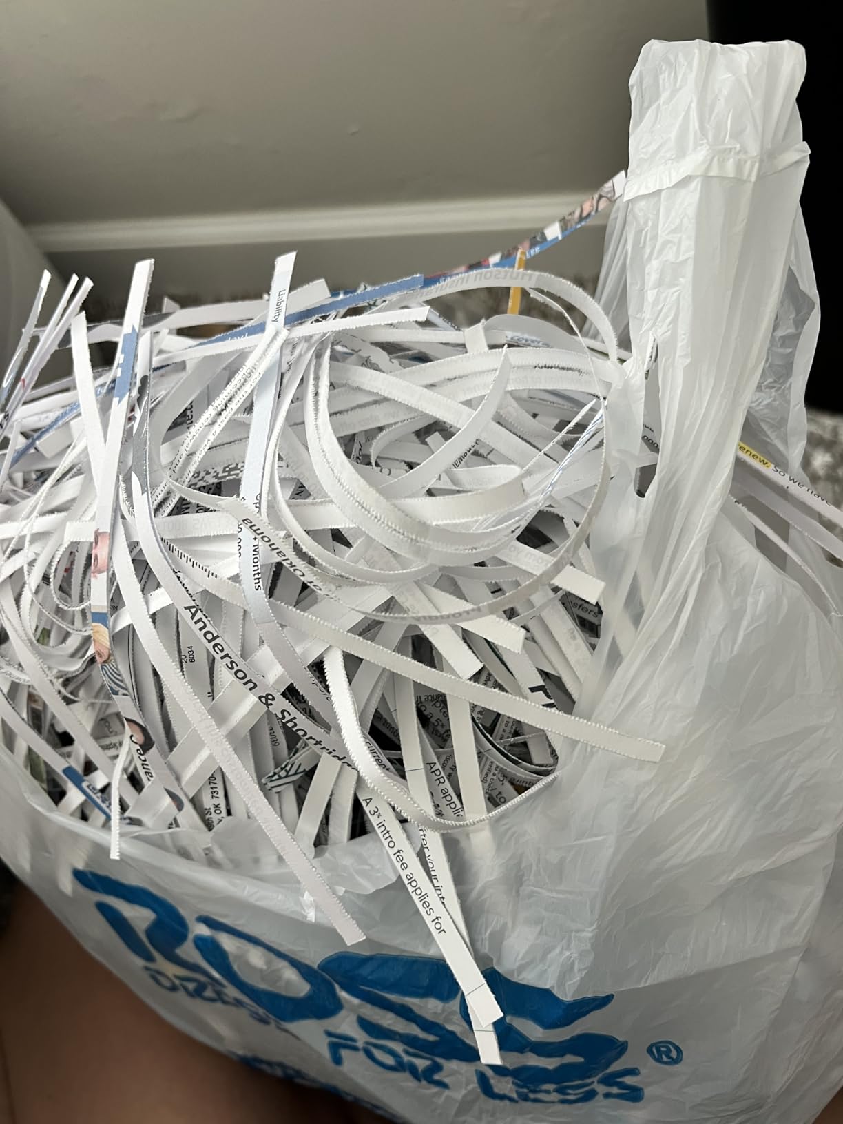 Amazon Basics Paper Shredder for Home and Office, 8-Sheet Strip Cut, CD/ Credit Card Shredder, 3.4 Gallon Wastebasket , Black - Customer Photo 1