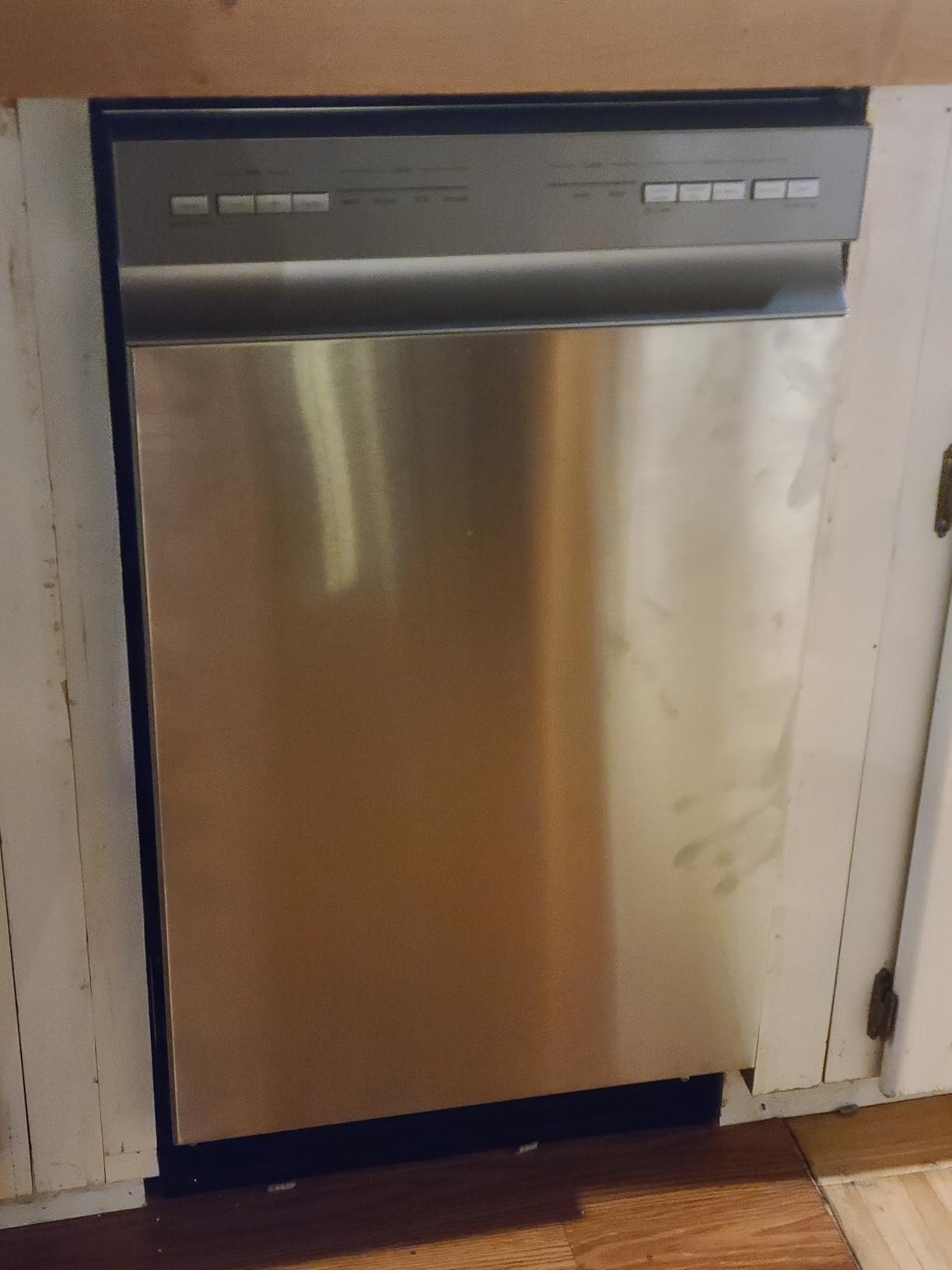 Midea MDF18A1AST Built-in Dishwasher with 8 Place Settings, 6 Washing Programs, Stainless Steel Tub, Heated Dry, Energy Star - Customer Photo 1