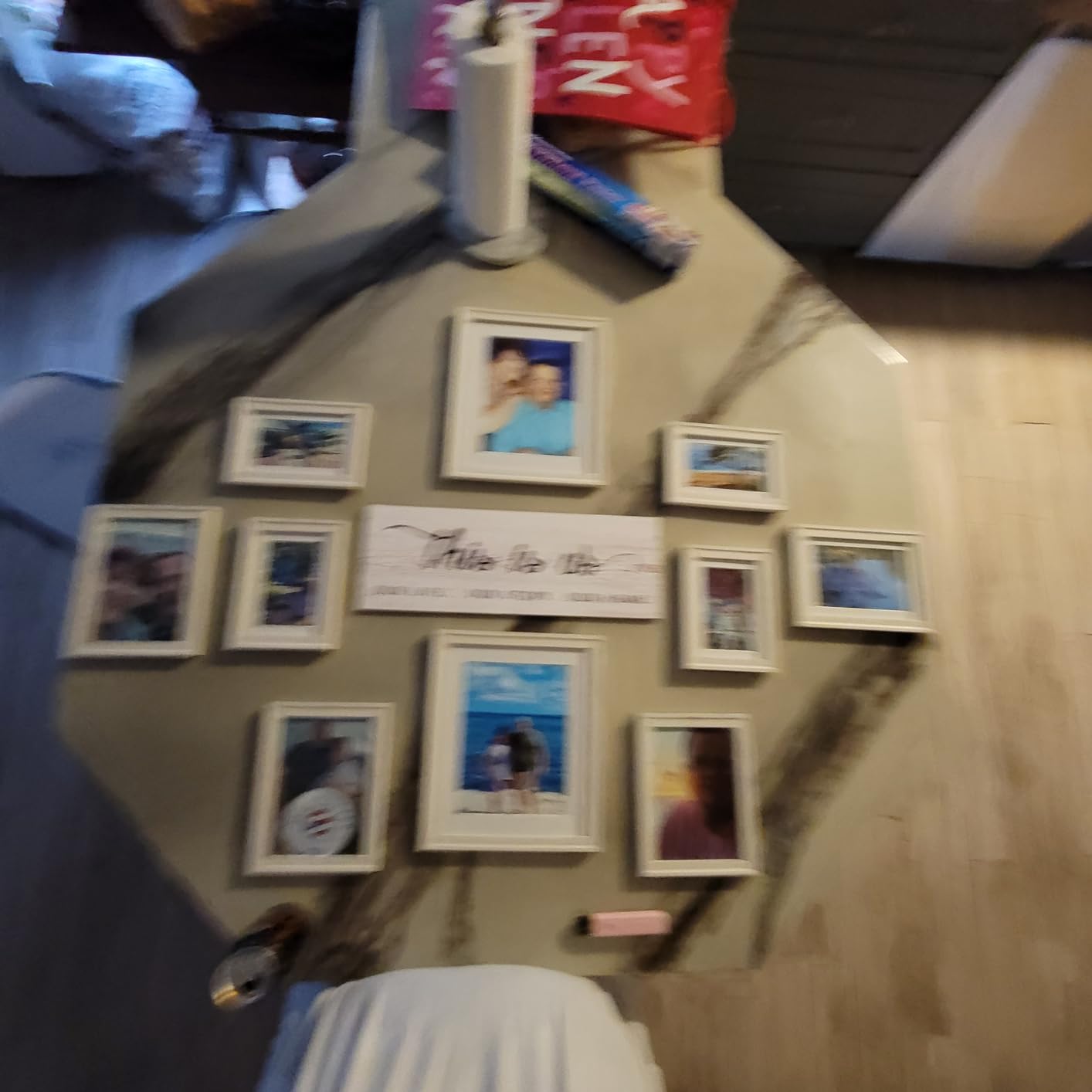 SONGMICS Picture Frames with 16 Mats, Set of 10 Collage Photo Frames, Two 8x10, Four 5x7, Four 4x6 Frames, Hanging or Table Display, Glass, 12 Non-Trace Nails, Ash Black - Customer Photo 5