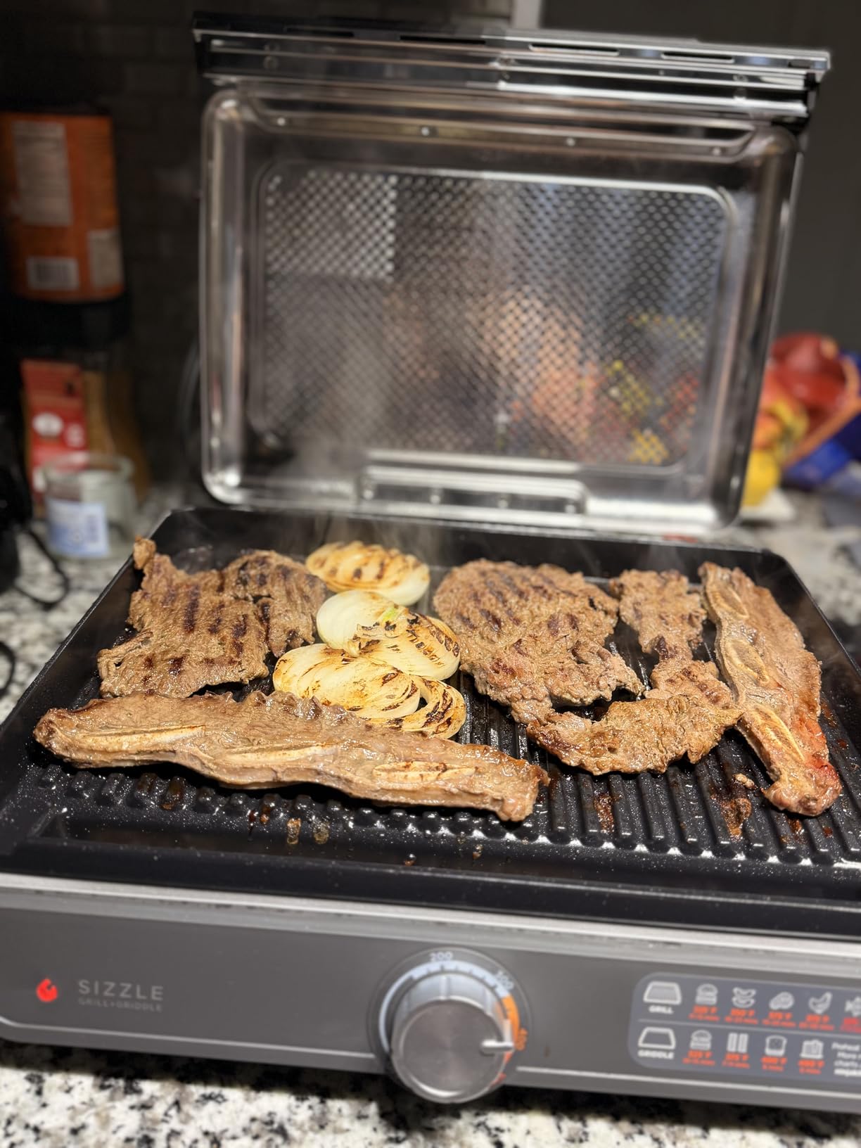Ninja Griddle and Indoor Grill, 14'', Electric Grill, For Steak, Burgers, Salmon, Veggies, and More, Pancake Griddle, Nonstick, Dishwasher Safe, 500F, Even Cooking, Silver, GR101 - Customer Photo 1