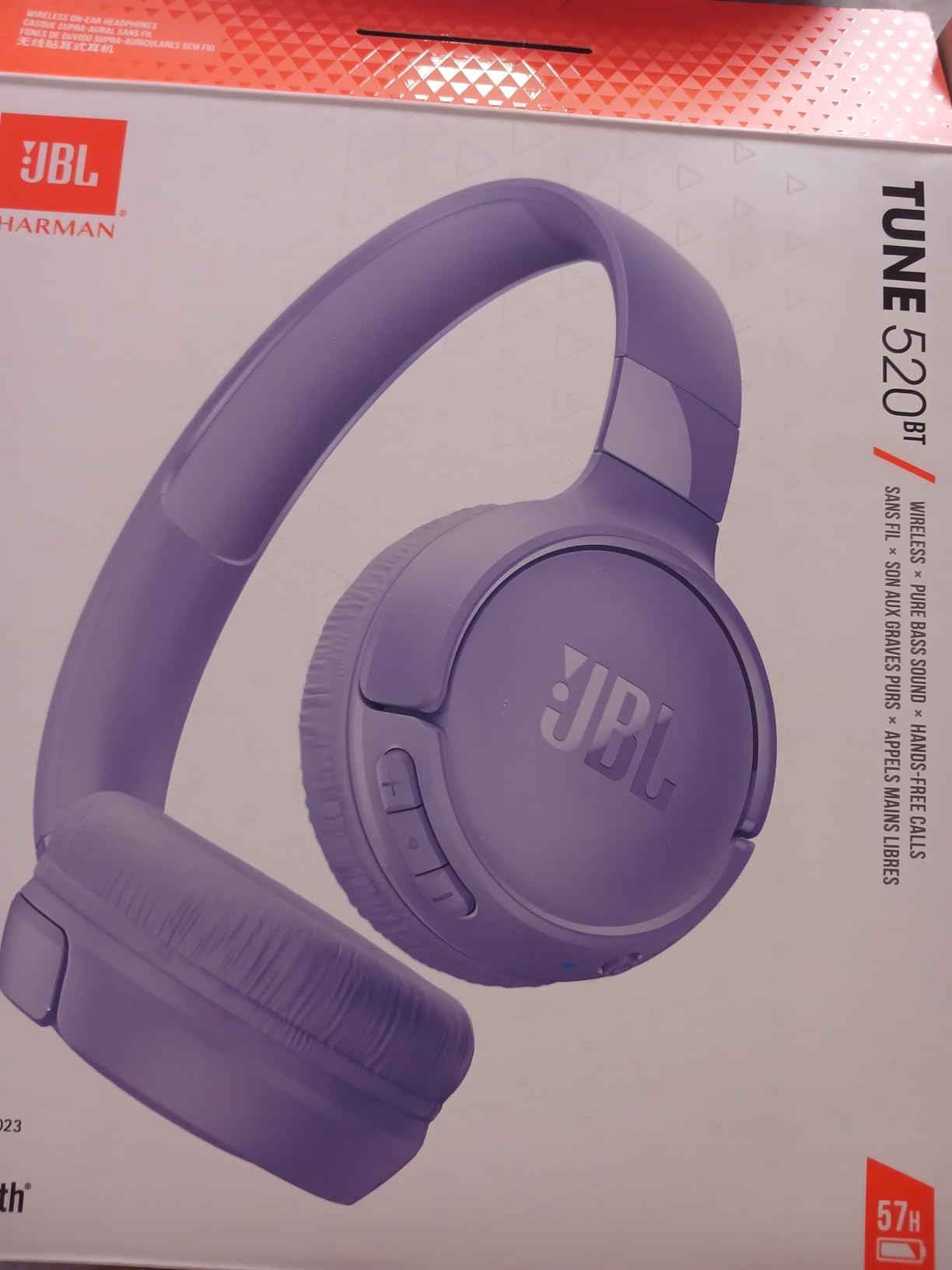 JBL Tune 520BT - Wireless On-Ear Headphones, Up to 57H Battery Life and Speed Charge, Lightweight, Comfortable and Foldable Design, Hands-Free Calls with Voice Awareness Customer Review JBL Tune 520BT - Wireless On-Ear Headphones, Up to 57H Battery Life and Speed Charge, Lightweight, Comfortable and Foldable Design, Hands-Free Calls with Voice Awareness - Customer Photo 1