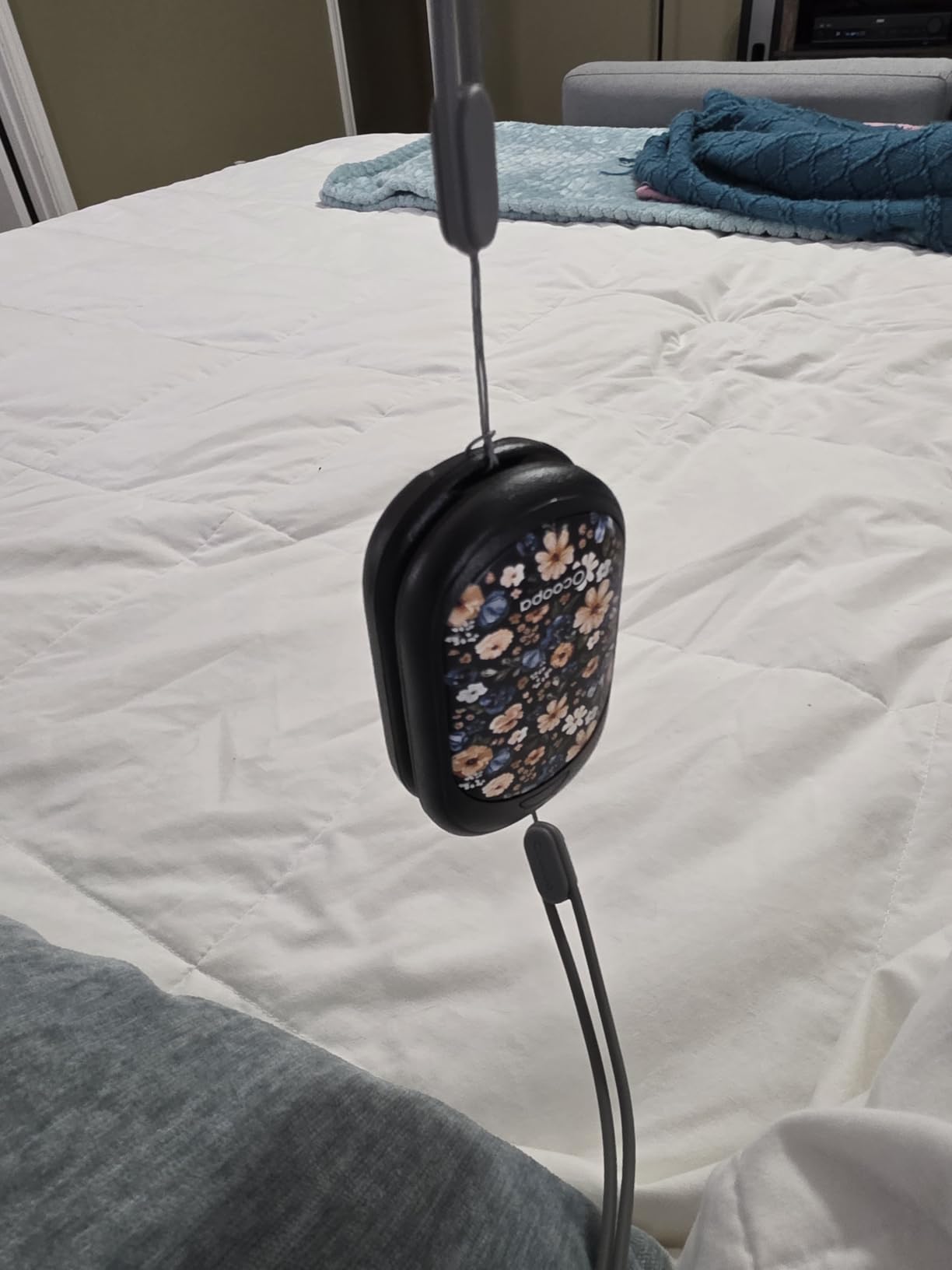 OCOOPA Magnetic Hand Warmers Rechargeable 2 Pack, Electric Handwarmers, Smart Heating UL Certified, 3-Settings,Portable Heater, Ultra Slim Pocket, Hunting Essentials, Gifts for Christmas Men, UT3 Lite - Customer Photo 2