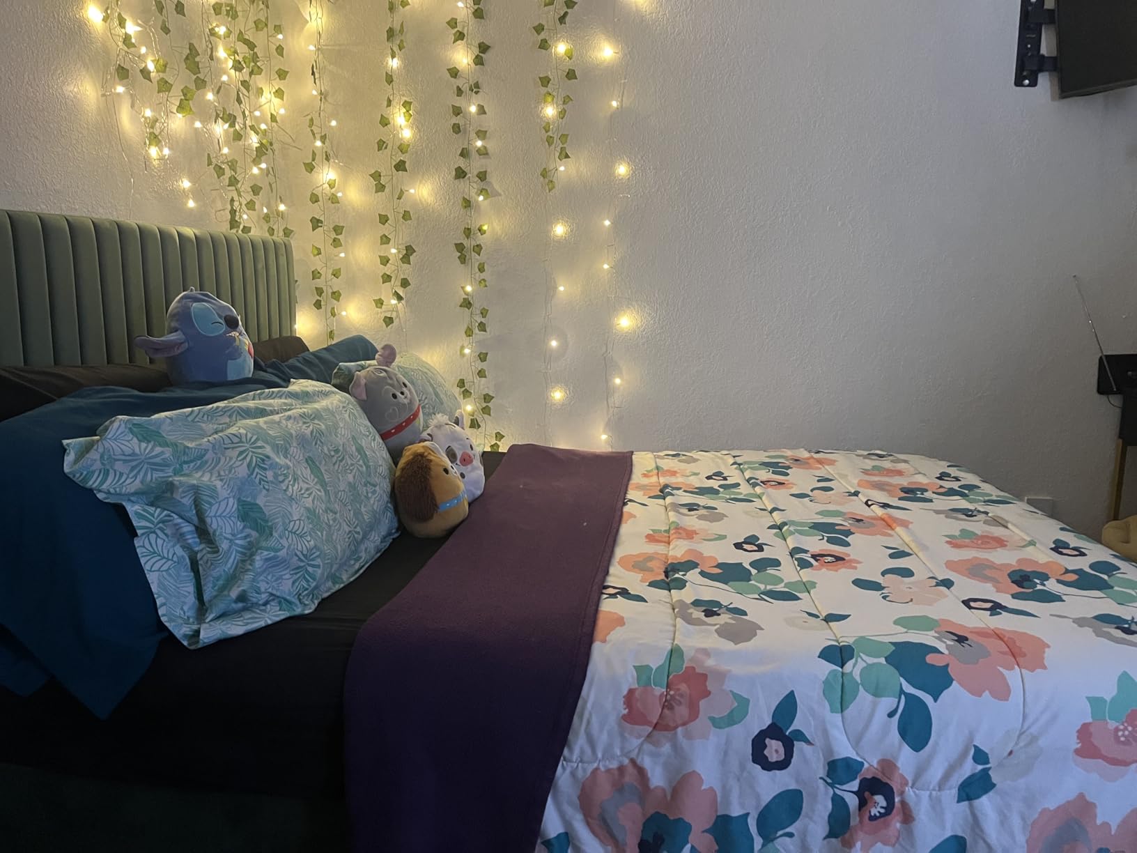 Allewie Queen Bed Frame, Velvet Upholstered Platform Bed with Vertical Channel Tufted Headboard, Mattress Foundation with Strong Wooden Slats, Box Spring Optional, Easy Assembly, Black - Customer Photo 1