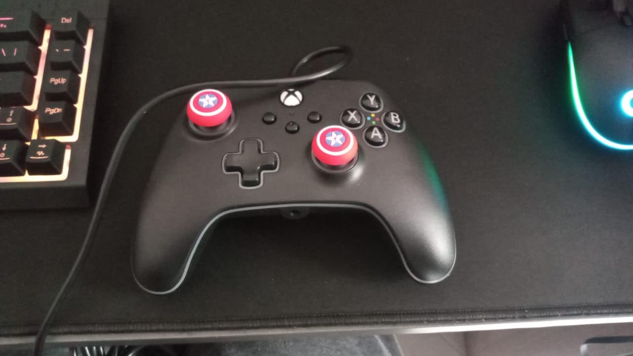 PowerA Advantage Wired Controller for Xbox Series X|S with Lumectra - Black, gamepad, wired video game controller, gaming controller, works with Xbox One and Windows 10/11, officially licensed - Customer Photo 1