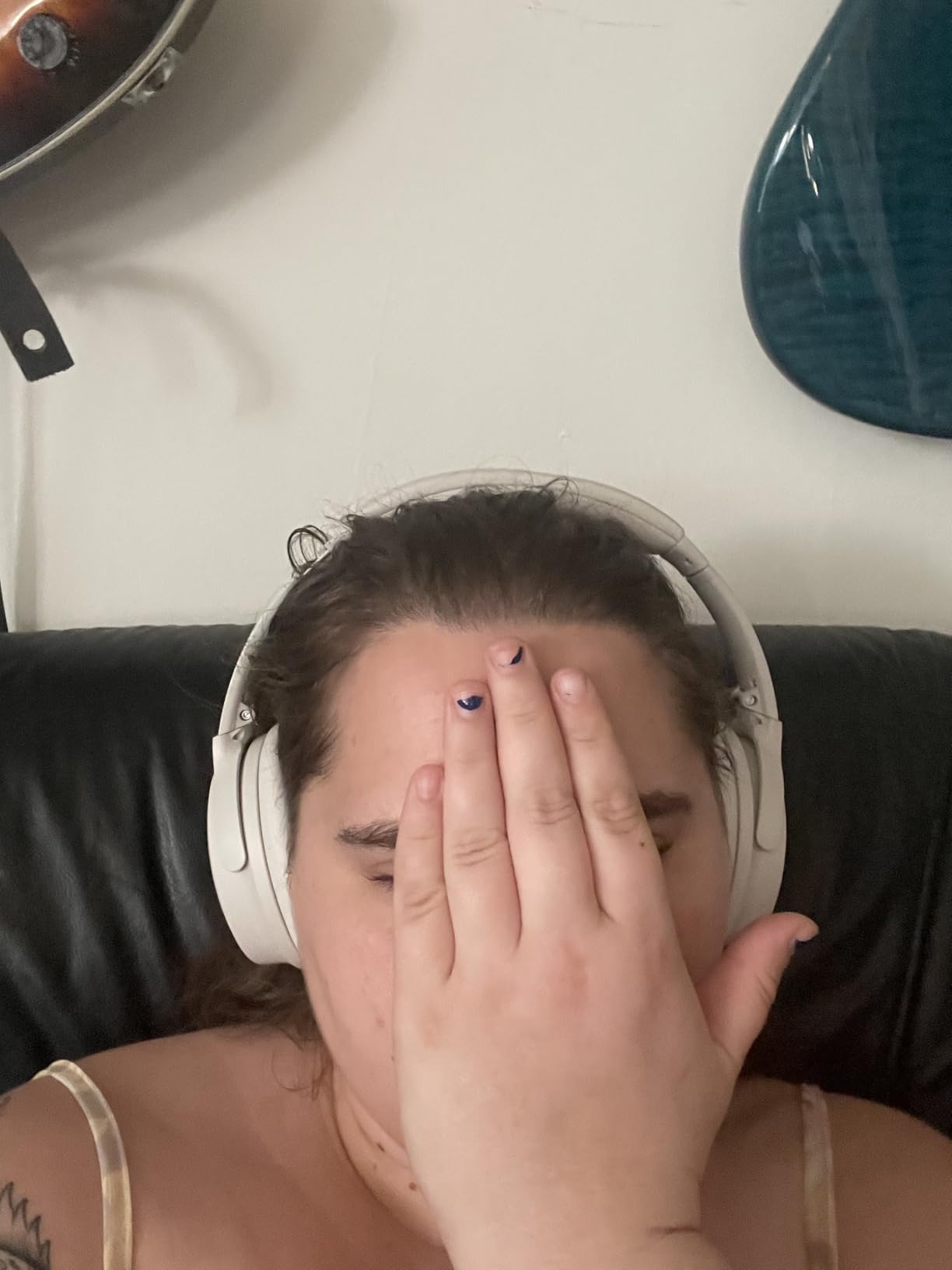 Bose QuietComfort Headphones - Wireless Bluetooth Headphones, Active Over Ear Noise Cancelling and Mic, USB-C Charging, Deep Bass, Up to 24 Hours of Playtime, Black Customer Review Bose QuietComfort Headphones - Wireless Bluetooth Headphones, Active Over Ear Noise Cancelling and Mic, USB-C Charging, Deep Bass, Up to 24 Hours of Playtime, Black - Customer Photo 3