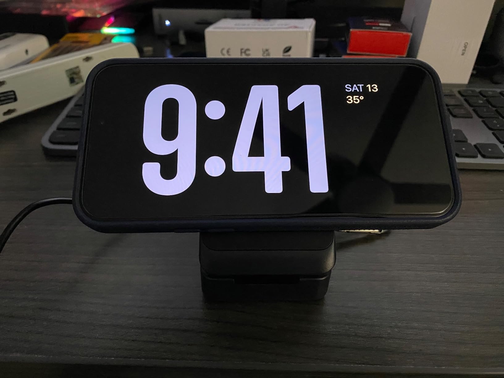 Anker MagGo 3 in 1 iPhone 17 Charging Station, MagSafe-Compatible Wireless Charger Stand, Qi2 Certified 15W Foldable Charger for iPhone 17/16/15/14/13/12, AirPods, Apple Watch Ultra(Adapter Included) - Customer Photo 3