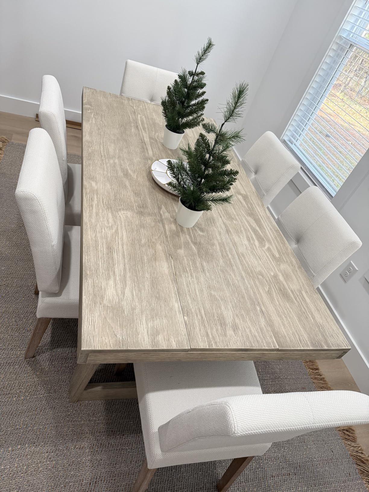 Plank+Beam 72 Inch Farmhouse Dining Table, Solid Wood Rustic Kitchen Table, Large Wooden Rectangular Dinner Table for Dining Room, Home Office, Living Room Furniture, Easy Assembly, Black Wirebrush - Customer Photo 2