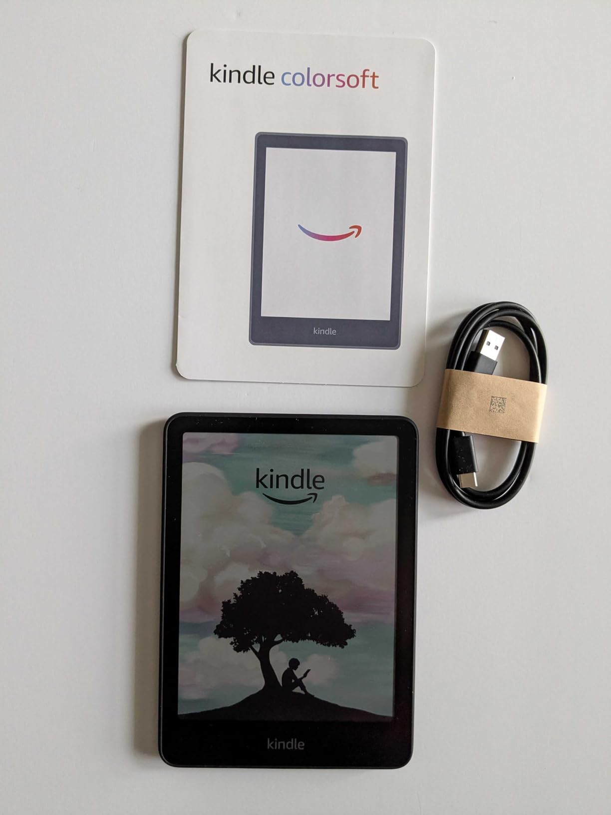 Amazon Kindle Colorsoft 16 GB (newest model) – With color display and adjustable warm light – No Ads – Black - Customer Photo 1