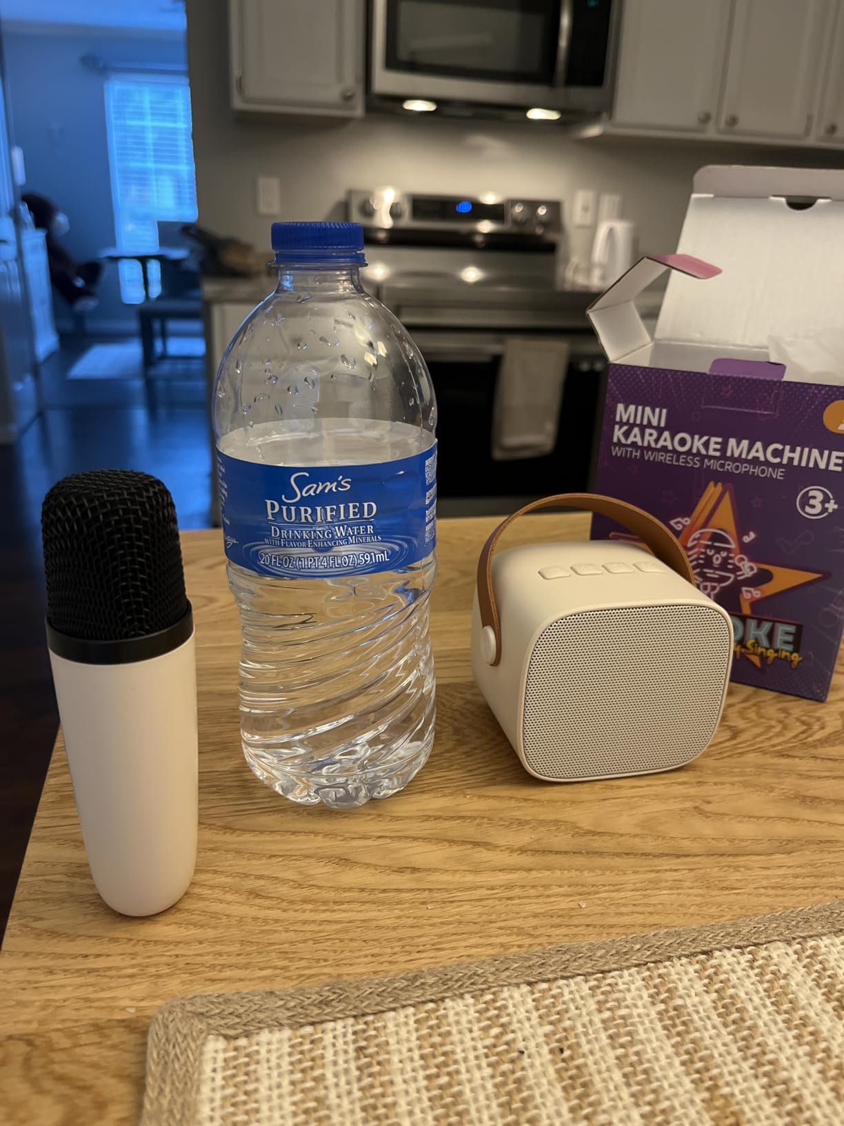 Mini Karaoke Machine with 2 Wireless Microphones, TOP Kids Gifts for Girls Ages 3, 4, 5, 6, 7, 8, 9, 10, 11, 12 +Years Old, 4-12th Christmas Birthday Toy Gift for Girls Boys Party (Purple) - Customer Photo 1