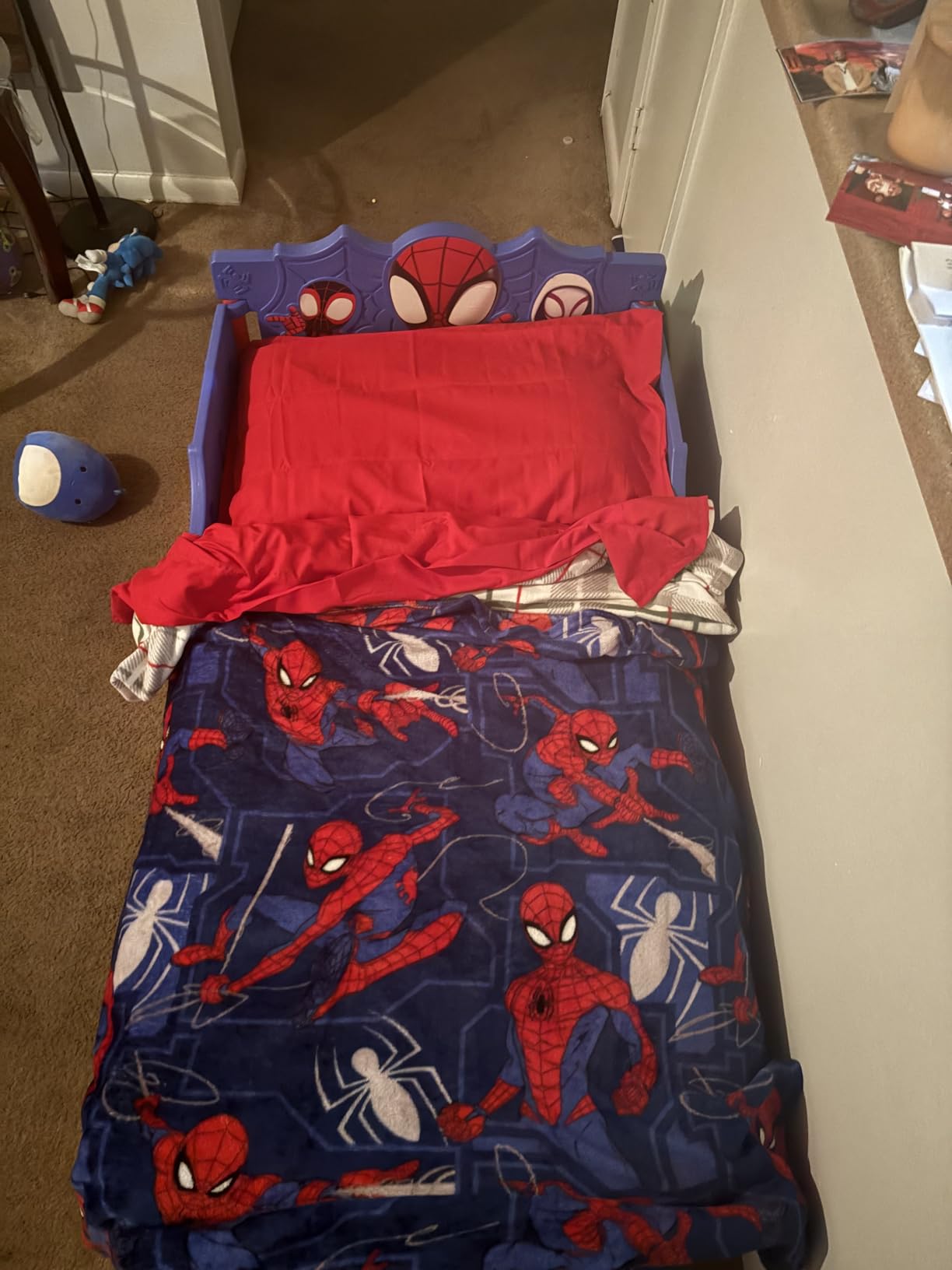 Delta Children Spidey and His Amazing Friends 3D Toddler Bed, Blue Customer Review Delta Children Spidey and His Amazing Friends 3D Toddler Bed, Blue - Customer Photo 3