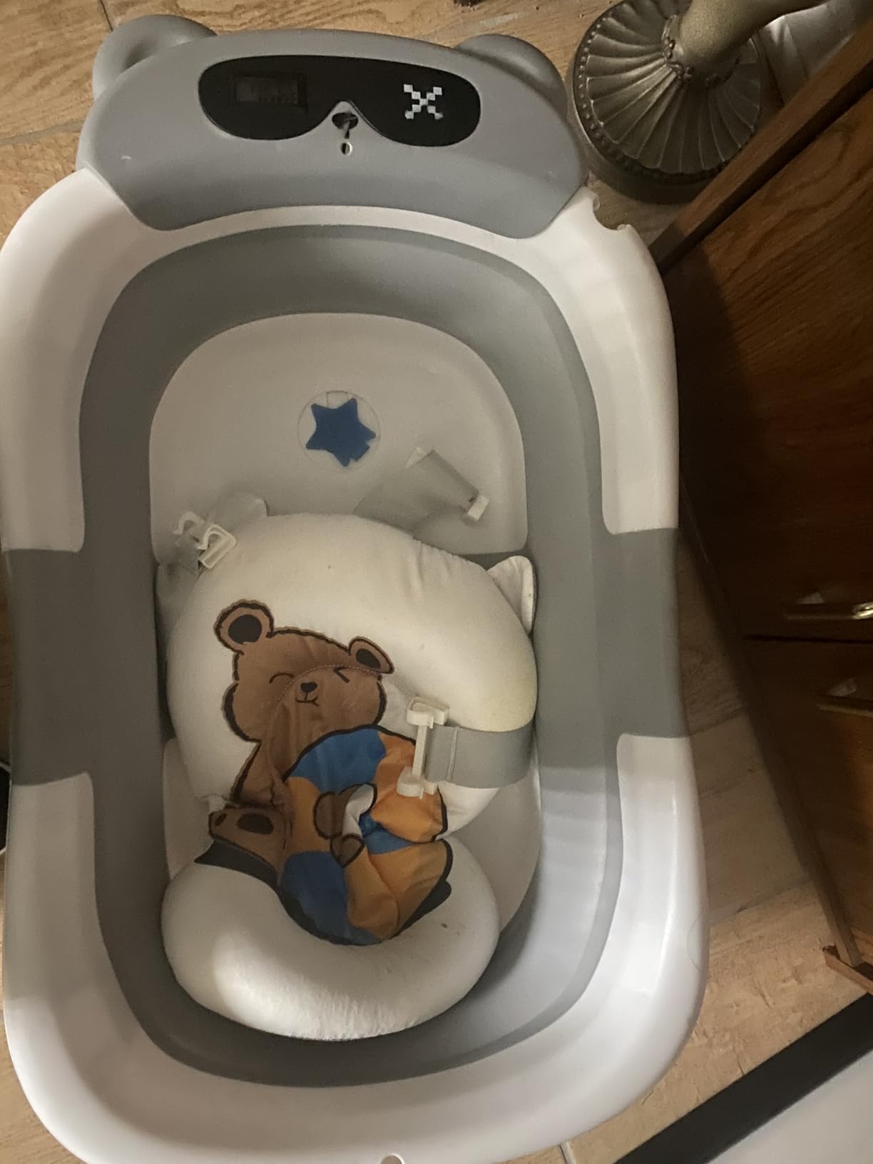 AVIDOR Baby Bathtub,Collapsible Bathtub for Newborn to Toddler,Durable Essential Infant Bath Tub,Portable Travel Baby Tub with Soft Cushion,No-Slip Hanging and Detachable(Grey) - Customer Photo 2