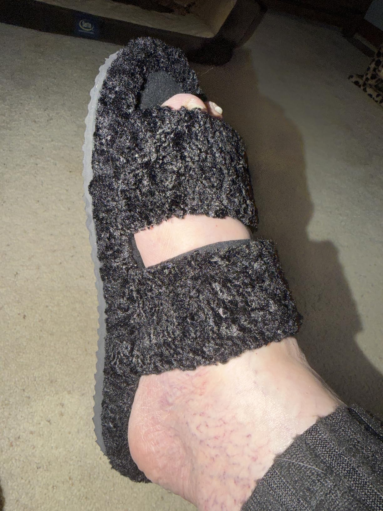 EverFoams Womens Fuzzy Open-toe Slippers Soft Comfy Memory Foam Indoor House Shoes - Customer Photo 2