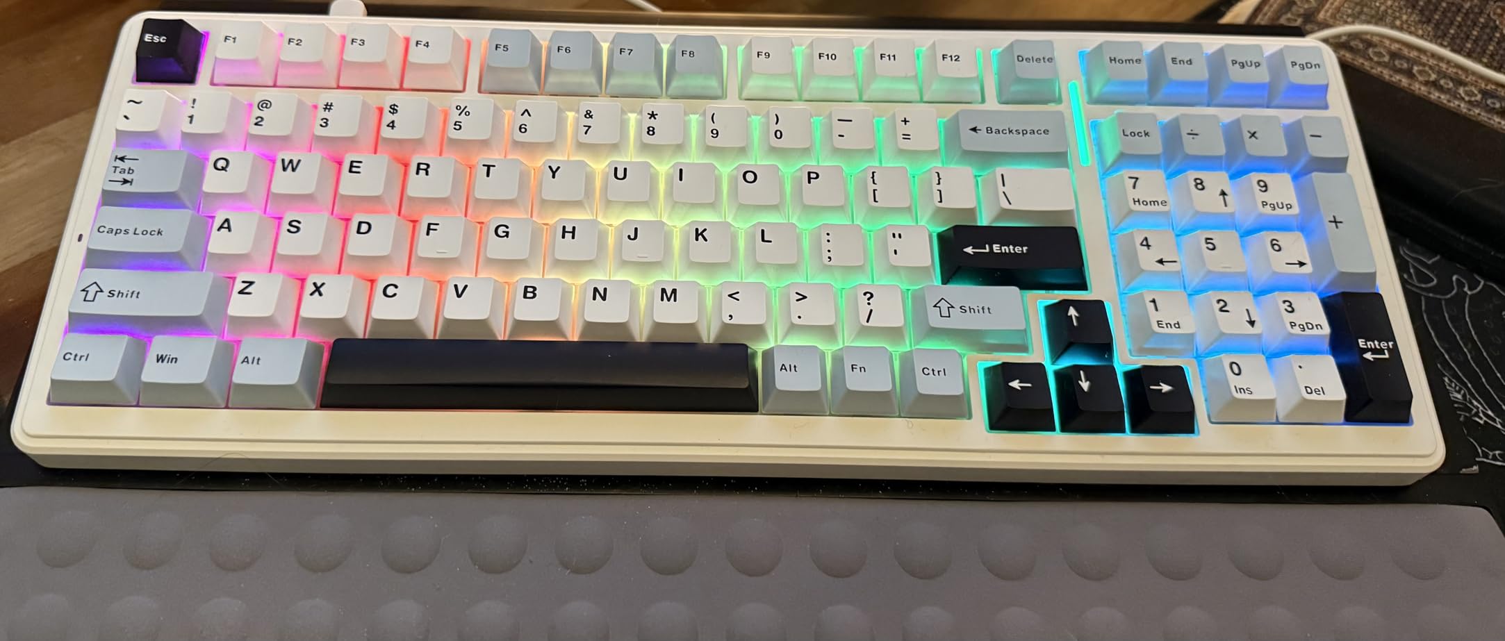 AULA F99 Wireless Mechanical Keyboard,Tri-Mode BT5.0/2.4GHz/USB-C Hot Swappable Custom Keyboard,Pre-lubed Linear Switches,RGB Backlit Computer Gaming Keyboards for PC/Tablet/PS/Xbox - Customer Photo 2