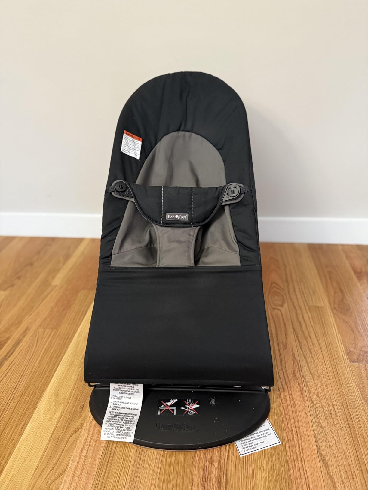 BabyBjörn Bouncer Balance Soft, Black/Dark Gray, Woven | 2-in-1 Adjustable Baby Bouncer Seat and Toddler Chair, Newborn to Toddler (8-29 lbs), 4 Positions, Lightweight & Portable - Customer Photo 2