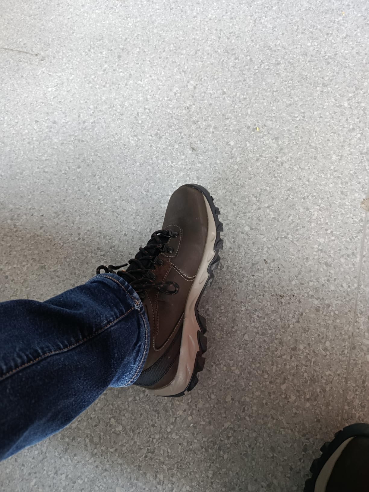 Columbia Men's Newton Ridge Plus II Waterproof Hiking Boots - Customer Photo 4