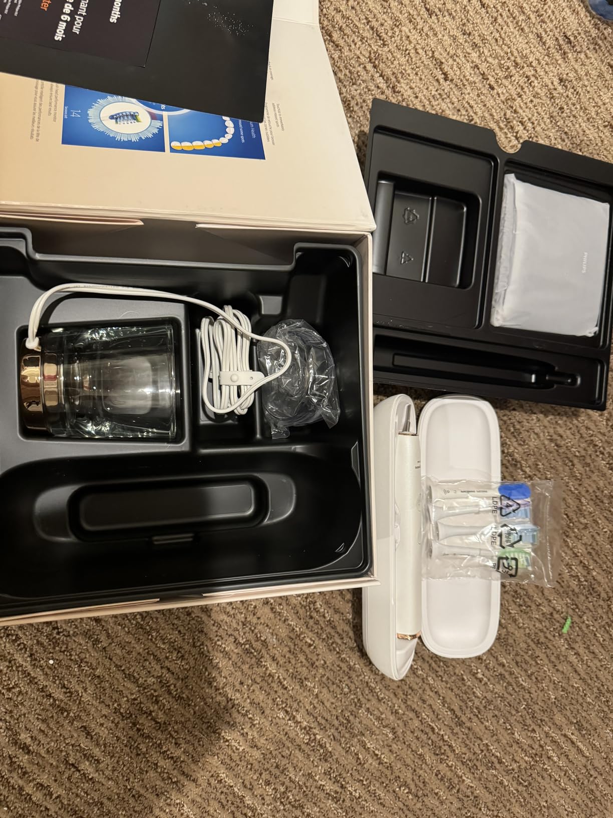 Philips Sonicare DiamondClean Smart 9750 Electric Toothbrush, Sonic Toothbrush with App, Pressure Sensor, Brush Head Detection, 5 Brushing Modes and 3 Intensity Levels, Rosegold, HX9924/67 - Customer Photo 2