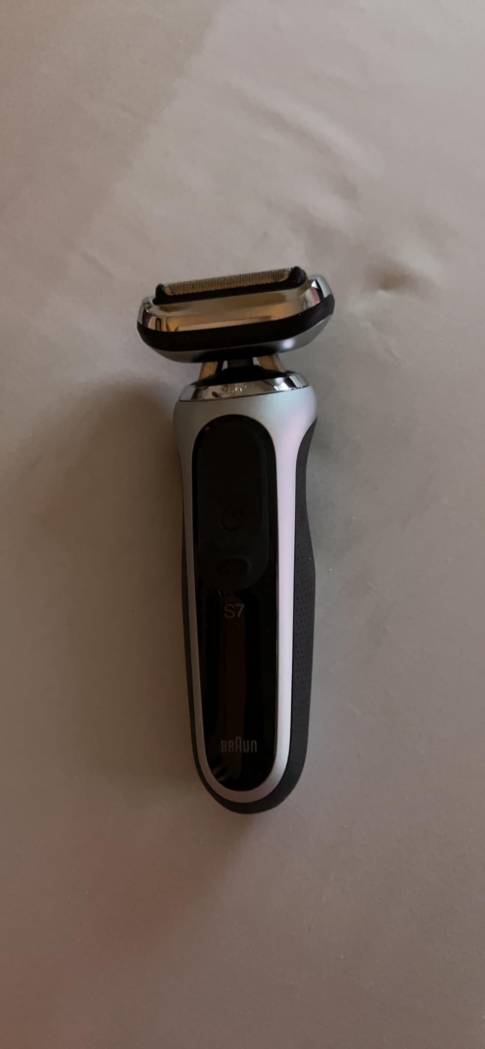 Braun Electric Shaver for Men, Series 7 7120s, Wet & Dry Shave, Turbo & Gentle Shaving Modes, Waterproof Foil Shaver, with Precision Trimmer, Space Grey - Customer Photo 1