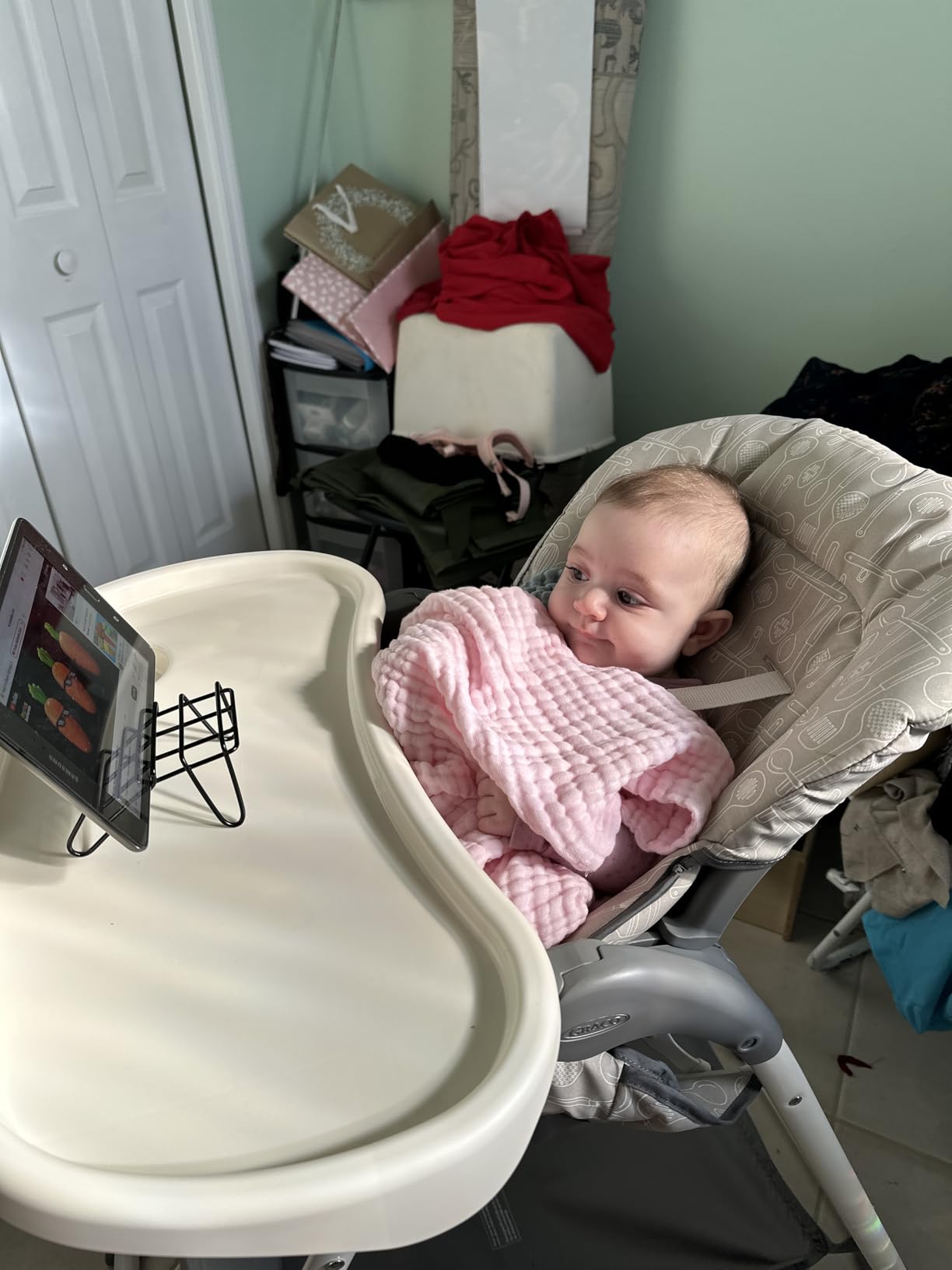 Graco Made2Grow 5-in-1 Convertible Highchair, Adjustable Baby to Toddler Seat, Hudson - Customer Photo 1