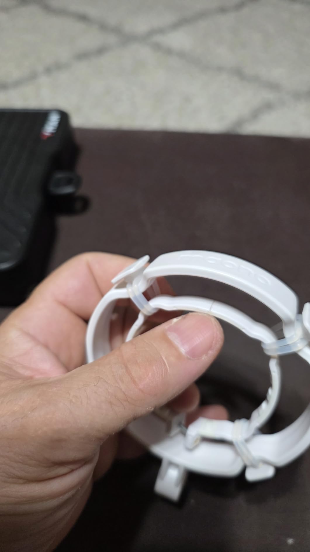 MAONO XLR/USB Dynamic Microphone Kit, RGB Podcast Mic with Software, Mute, Gain Knob, Volume Control, Boom Arm for Streaming, Gaming, Voice-Over, Recording-PD200XS White Customer Review MAONO XLR/USB Dynamic Microphone Kit, RGB Podcast Mic with Software, Mute, Gain Knob, Volume Control, Boom Arm for Streaming, Gaming, Voice-Over, Recording-PD200XS White - Customer Photo 3