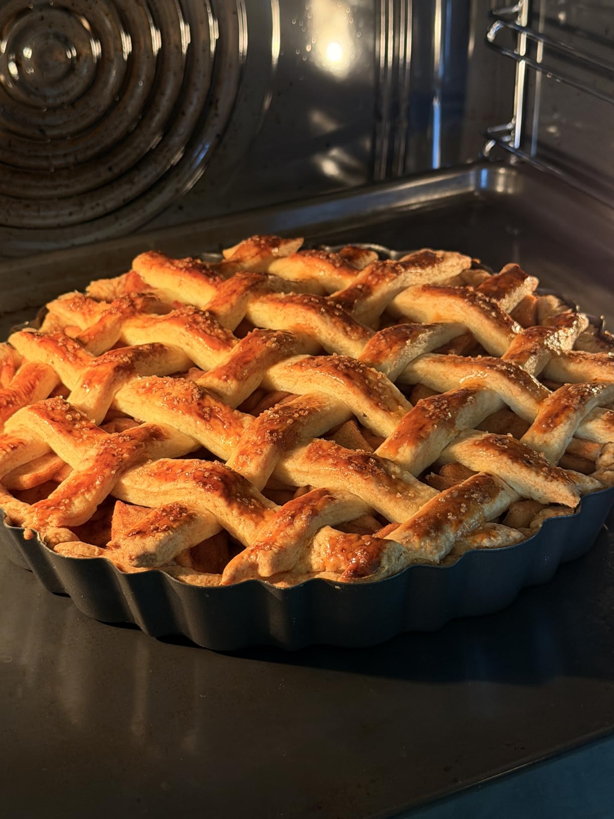 Patz&Patz Fluted Tart Pan with Removable Bottom - 9 in. Nonstick Carbon Steel pie pan With Crust Shaper Ring - for Pies, Tarts, and Quiche Baking Dish - Customer Photo 1