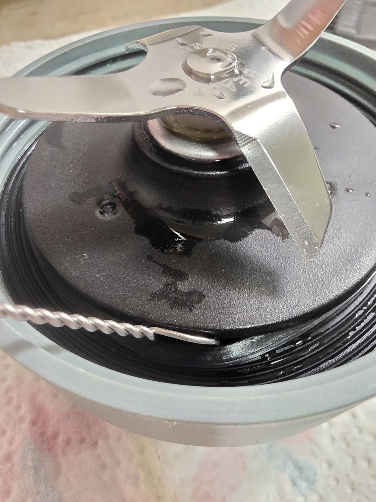 The Beast Mini Blender Plus | Mini Countertop Kitchen Blender | Blend Smoothies and Shakes, Dressings, Sauces, Dips | Extra Vessels, Straw Cap and Straws Included | 600W (Mist) - Customer Photo 2