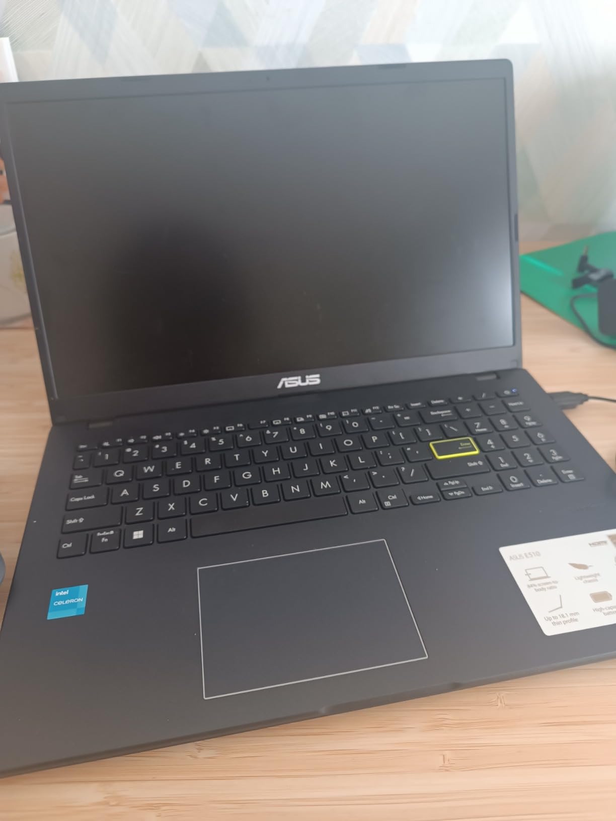 ASUS 15.6