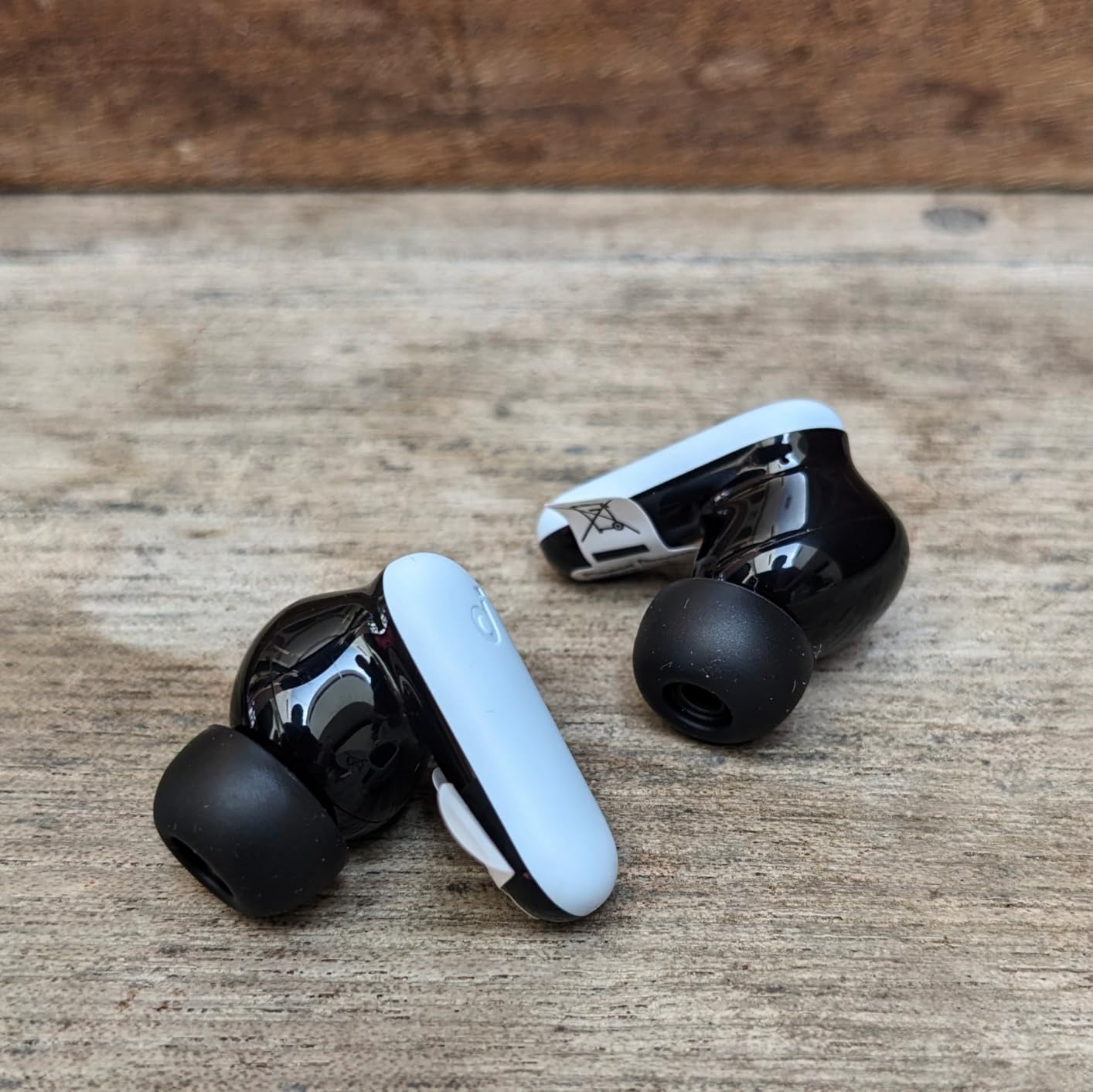 Soundcore P30i by Anker Noise Cancelling Earbuds, Strong and Smart Noise Cancelling, Powerful Bass, 45H Playtime, 2-in-1 Case and Phone Stand, IP54, Wireless Earbuds, Bluetooth 5.4 (Black) - Customer Photo 2