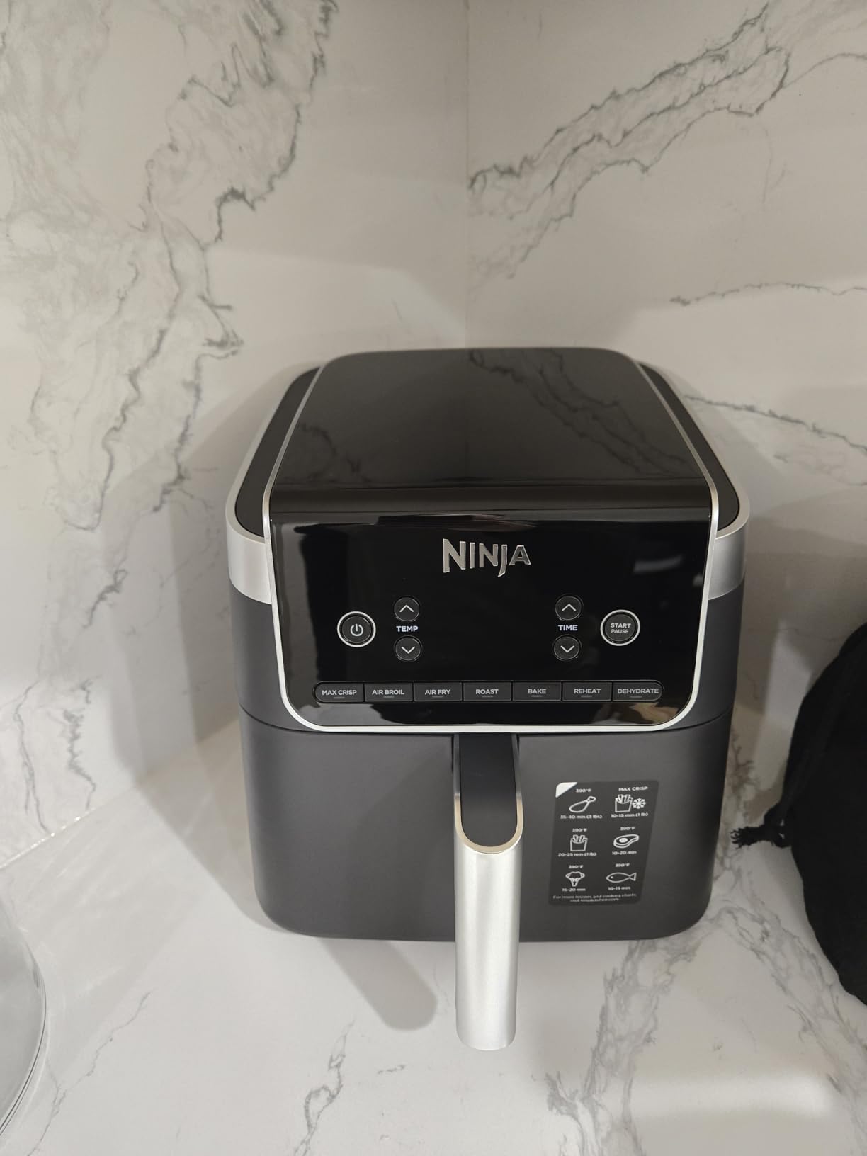 Ninja Air Fryer | 6.5 QT Pro XL Capacity fits 9lbs of Wings | 6-in-1 Max Crisp, Air Fry, Roast, Bake, Reheat & Dehydrate | Nonstick Basket, Crisper Plate & Recipe Guide | Grey | AF181 Customer Review Ninja Air Fryer | 6.5 QT Pro XL Capacity fits 9lbs of Wings | 6-in-1 Max Crisp, Air Fry, Roast, Bake, Reheat & Dehydrate | Nonstick Basket, Crisper Plate & Recipe Guide | Grey | AF181 - Customer Photo 1