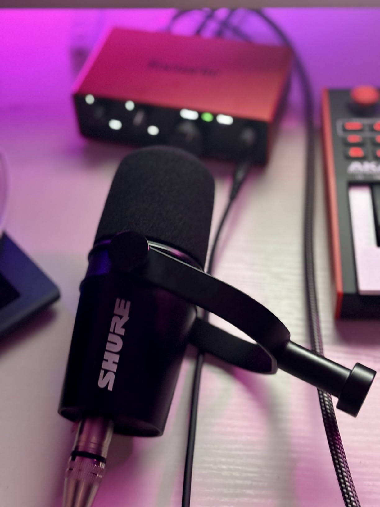 Shure MV7+ Podcast Dynamic Microphone with Stand – OBS Certified, Enhanced Audio, LED Panel, USB-C & XLR Outputs, Auto Level Mode, Digital Pop Filter – for Podcasting, Streaming, and Recording, Black Customer Review Shure MV7+ Podcast Dynamic Microphone with Stand – OBS Certified, Enhanced Audio, LED Panel, USB-C & XLR Outputs, Auto Level Mode, Digital Pop Filter – for Podcasting, Streaming, and Recording, Black - Customer Photo 1