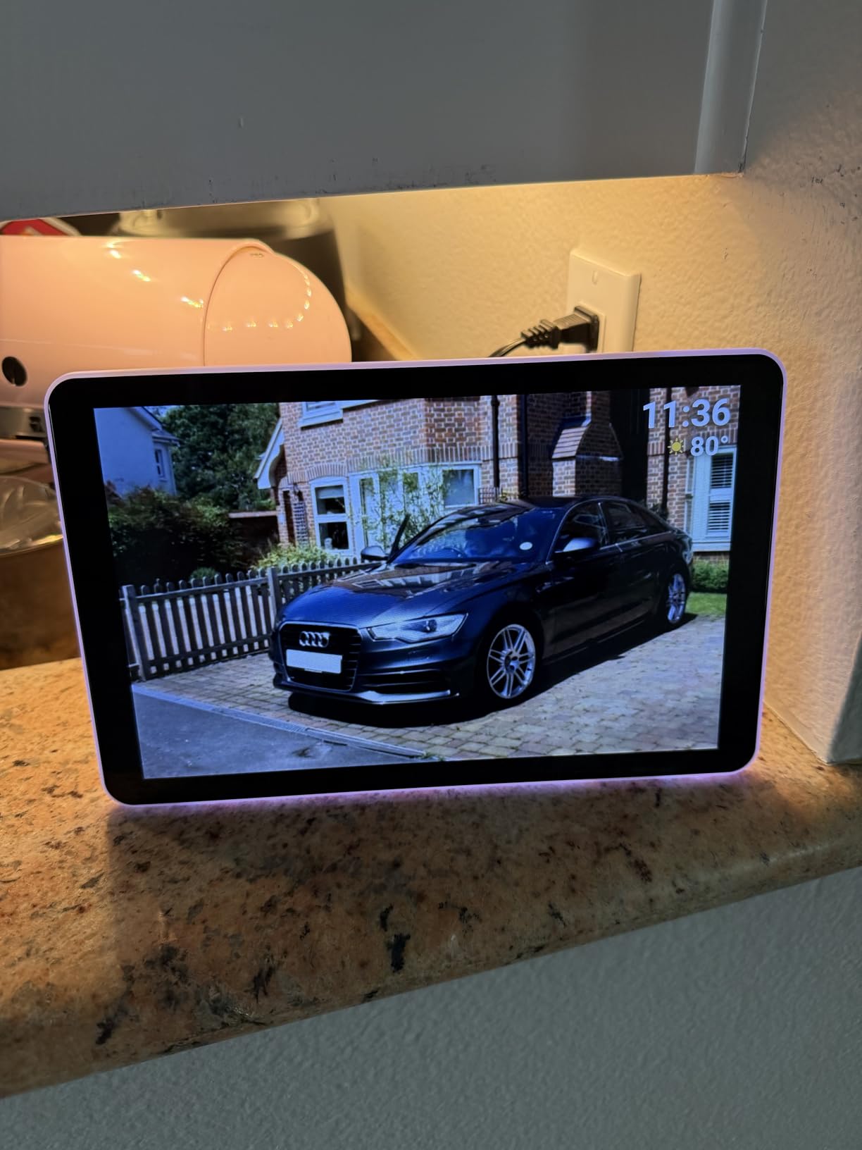 ApoloSign Neon Light Digital Picture Frame - 10.1