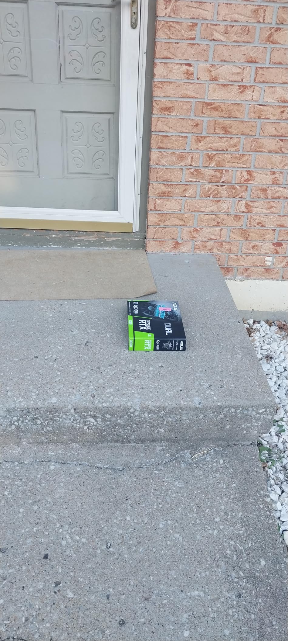 ASUS Dual NVIDIA GeForce RTX 3050 6GB OC Edition Gaming Graphics Card - PCIe 4.0, 6GB GDDR6 Memory, HDMI 2.1, DisplayPort 1.4a, 2-Slot Design, Axial-tech Fan Design, 0dB Technology, Steel Bracket - Customer Photo 3