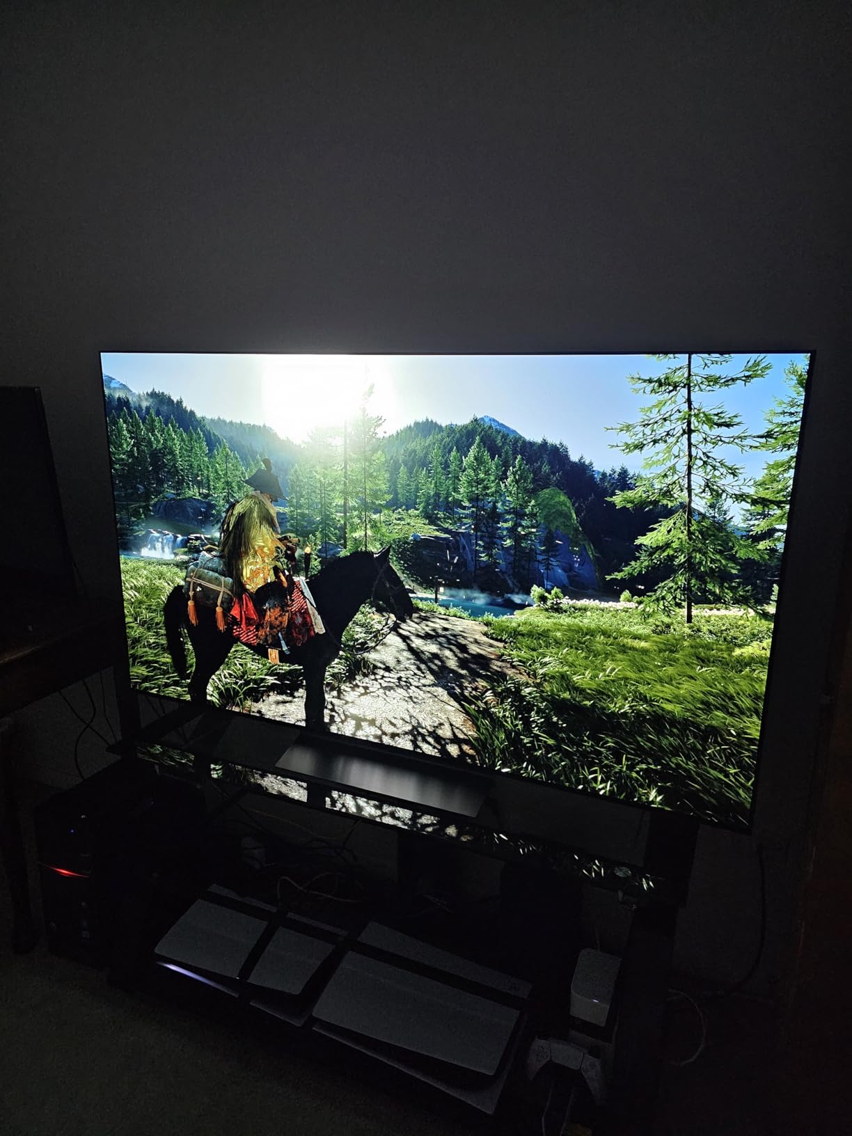 LG 65-Inch Class OLED evo C4 Series Smart TV 4K Processor Flat Screen with Magic Remote AI-Powered with Alexa Built-in (OLED65C4PUA, 2024) - Customer Photo 4