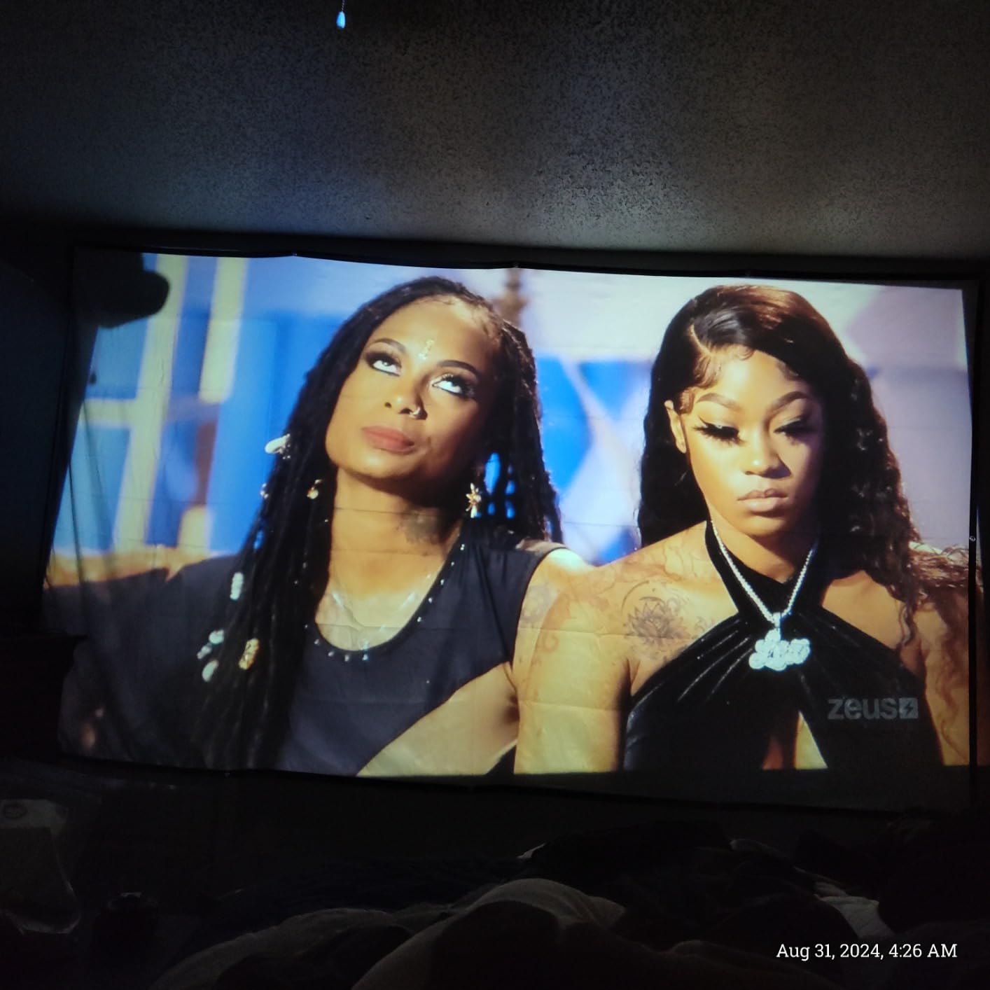 Projector Screen,XINLEMY 150-inch Projection Screen 4K 16:9 HD Foldable Portable Movie Screen Outdoor Indoor Double-Sided Cinema Screen for Movie Home Theater Backyard Partying - Customer Photo 4