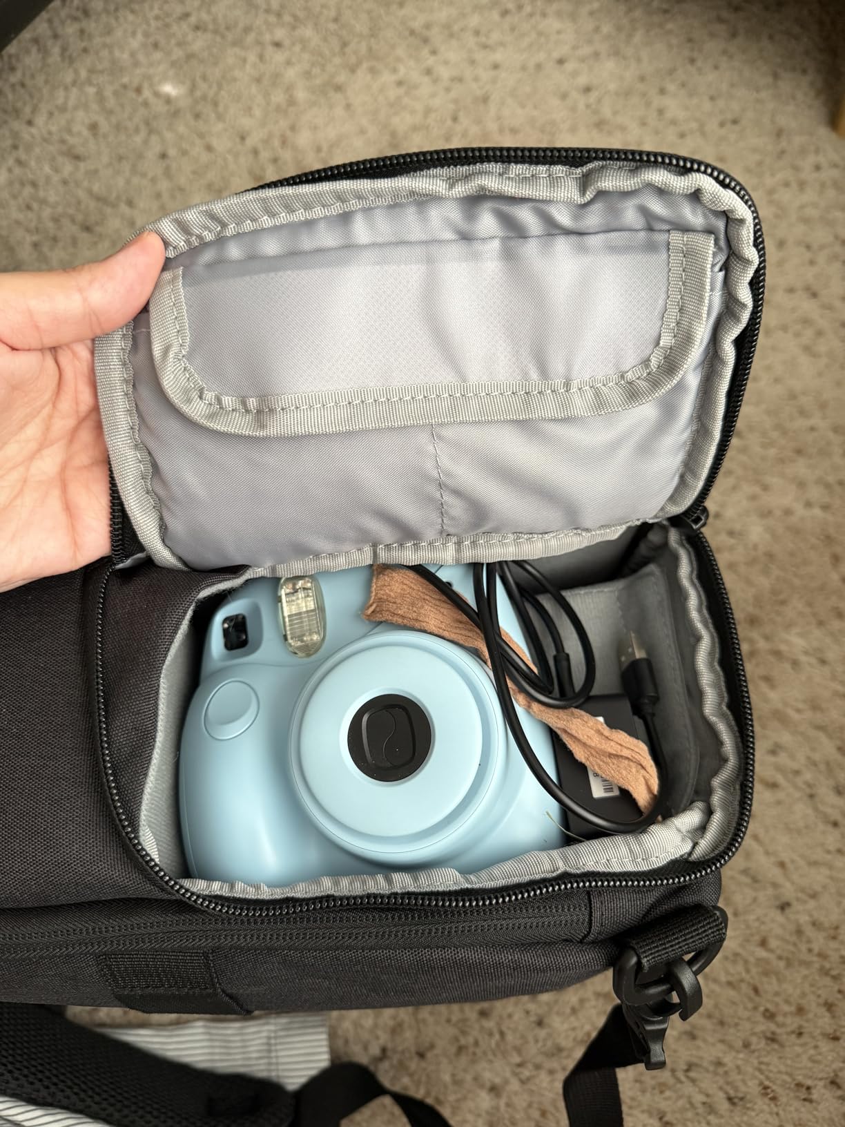 BAGSMART Camera Backpack, DSLR SLR Small Camera Bags for Photographers Compatible for Sony Canon Nikon, Shoulder Strap 2-in-1 Travel Backpack Fits 12.9