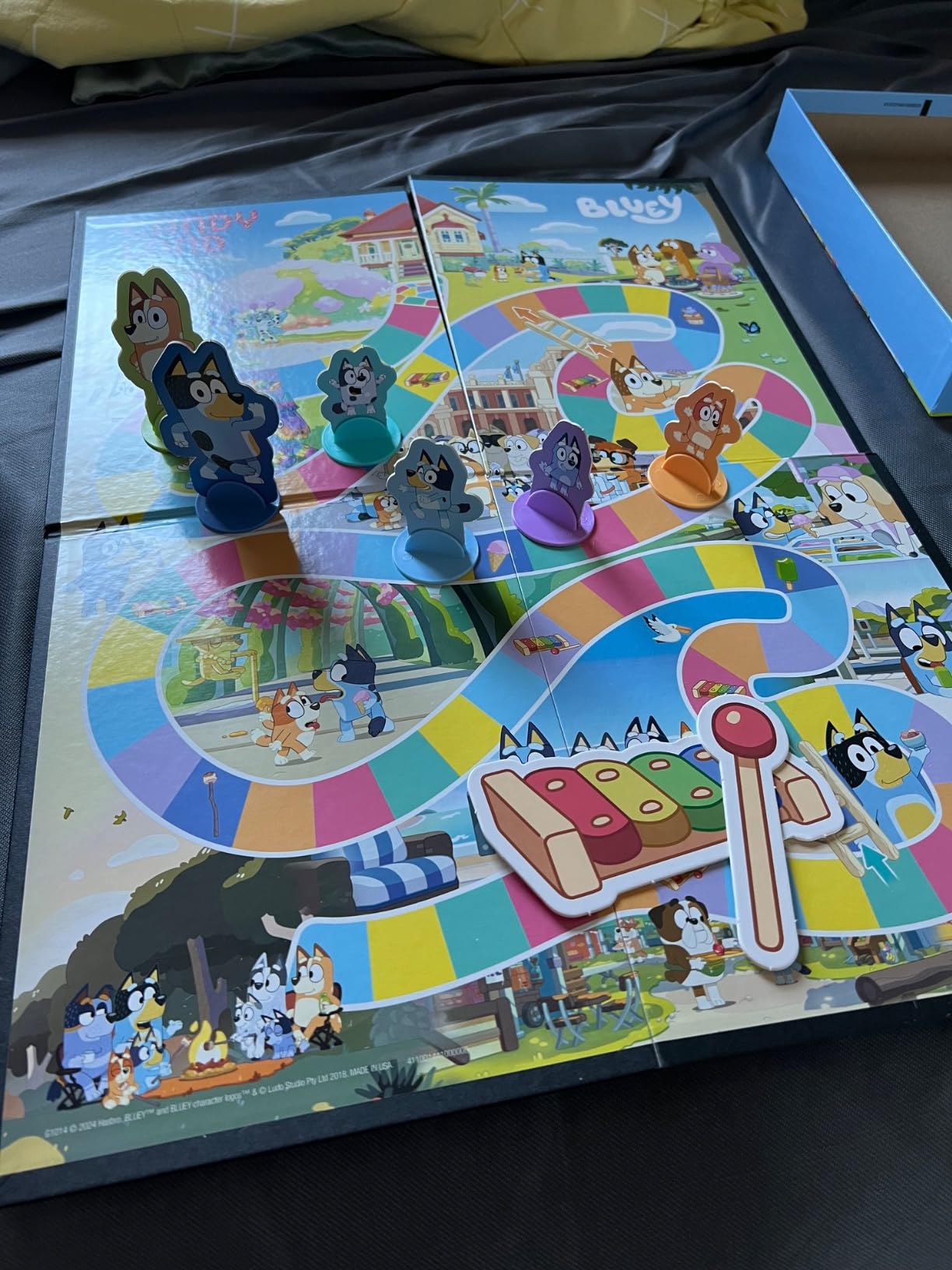 Hasbro Gaming Candy Land Bluey Edition Board Game | Ages 3 and Up | 2-6 Players | Play as Dad, Mum, Bluey, Bingo, Muffin, or Socks | Preschool Games | Kids (Amazon Exclusive) - Customer Photo 3