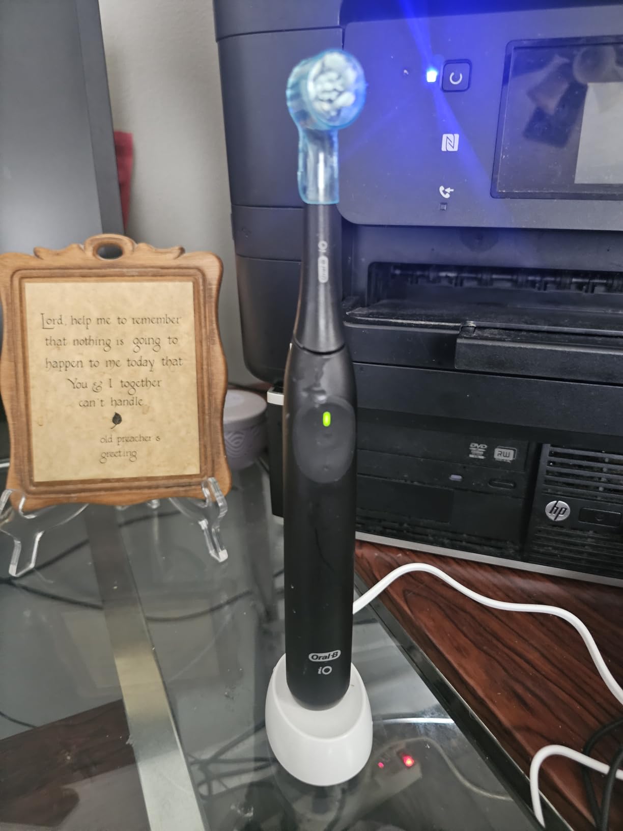 Oral-B iO Series 2 Rechargeable Electric Powered Toothbrush Starter Kit, Night Black with 2 Brush Heads - Customer Photo 1