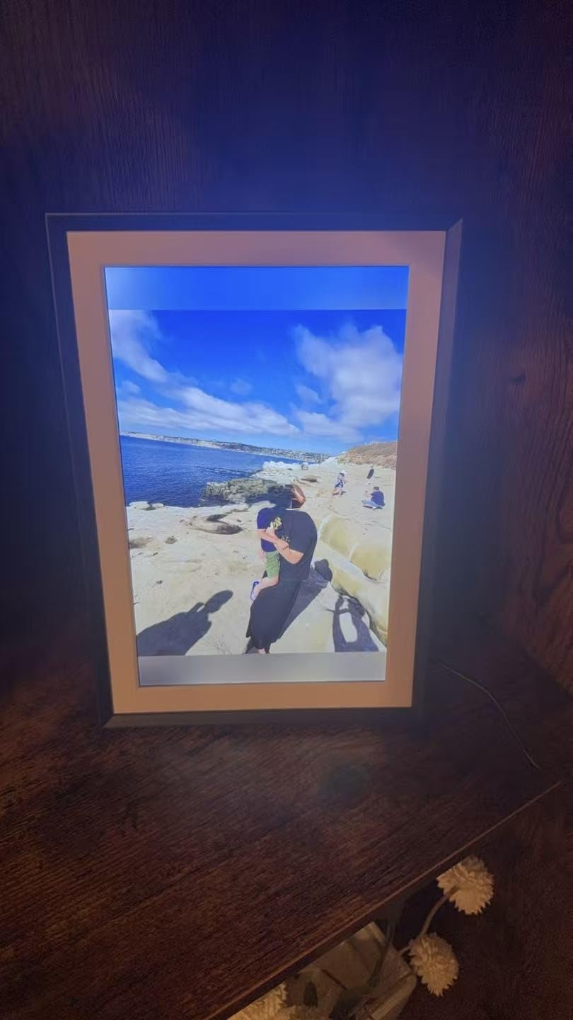 ApoloSign Digital Picture Frame Powered by Nixplay, 15.6