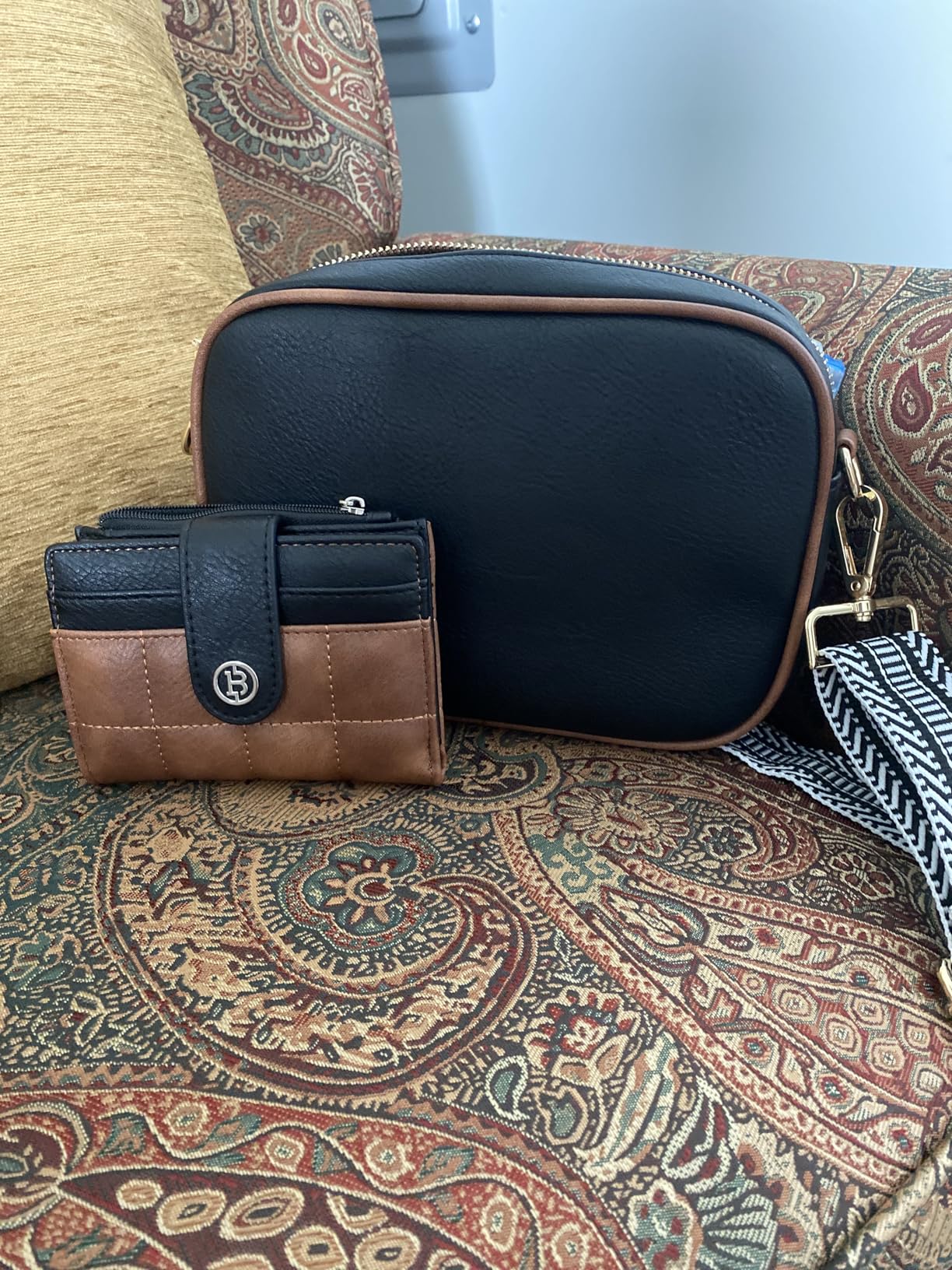 BOSTANTEN Small Wallet for Women Leather RFID Blocking Card Holder Bifold Compact Wallets With Zipper Coin Pocket Black＆Brown - Customer Photo 2