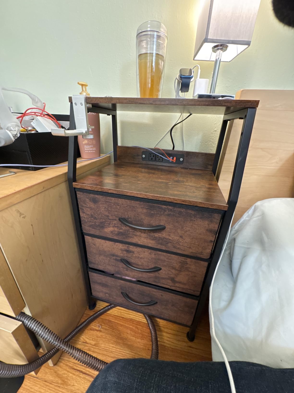 Furnulem 5 Drawers Dresser with Charging Station, Fabric Chest of Drawers with Open Shelf, Tall Night Stand, Bedside Table for Closet, Entryway, Bedroom Furniture, 3 Ways to Use, Black Oak - Customer Photo 1